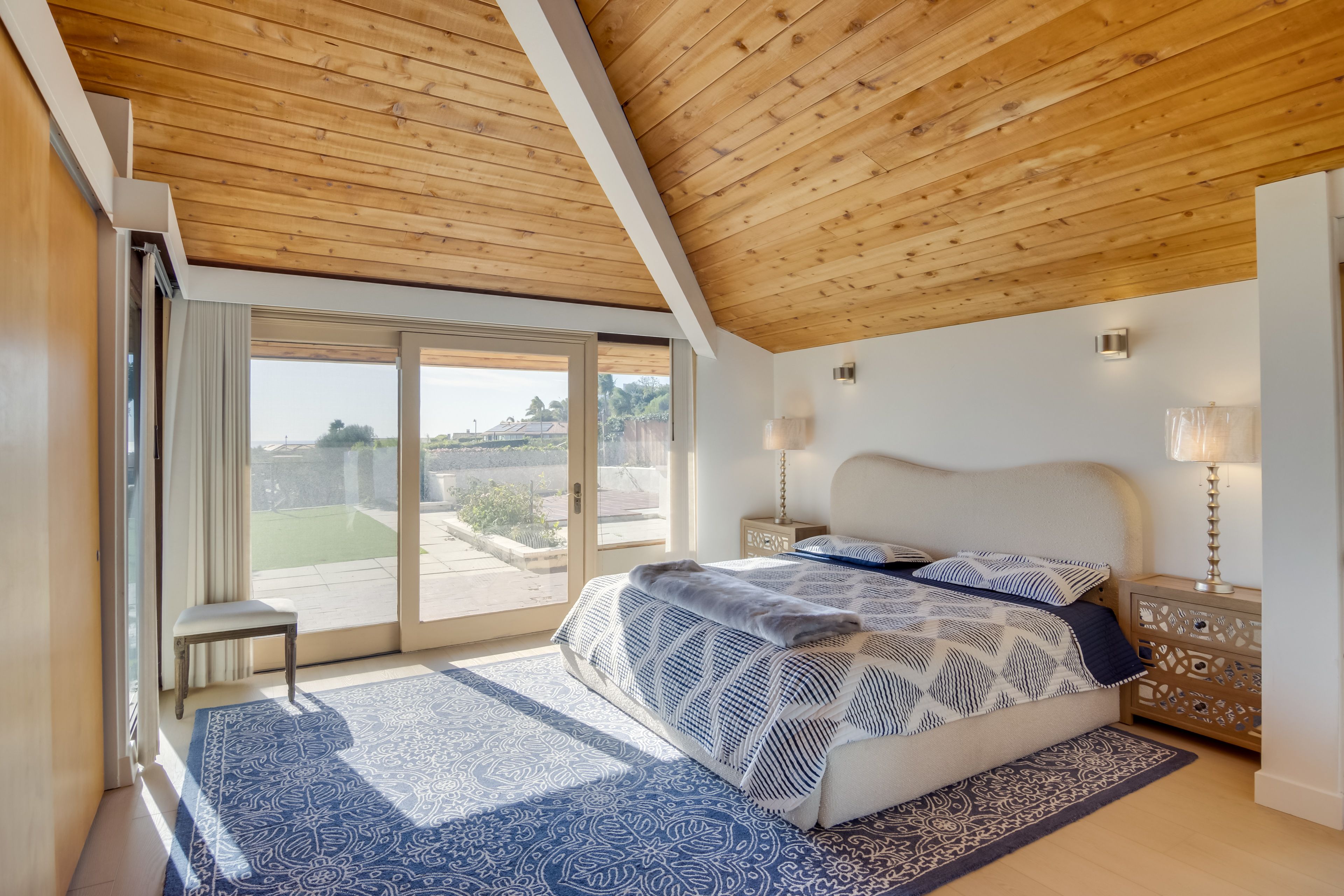 Bedroom 1 | King Bed | Linens Provided