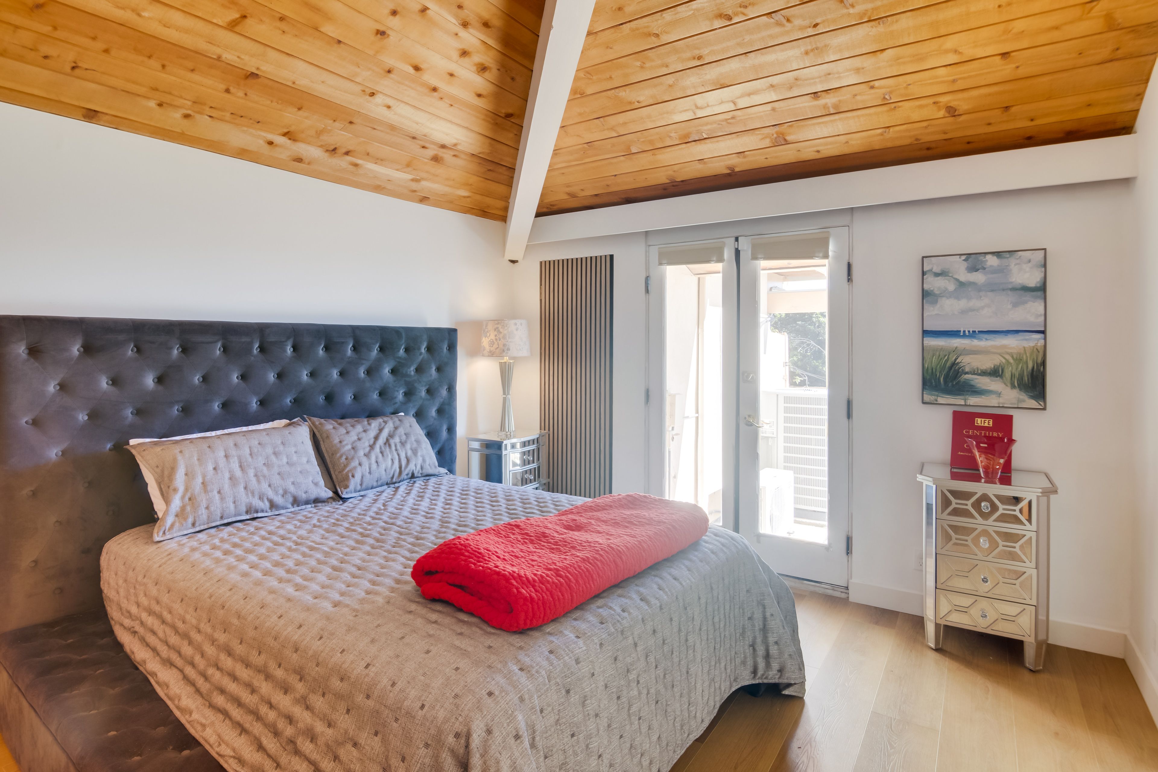 Bedroom 4 | Queen Bed