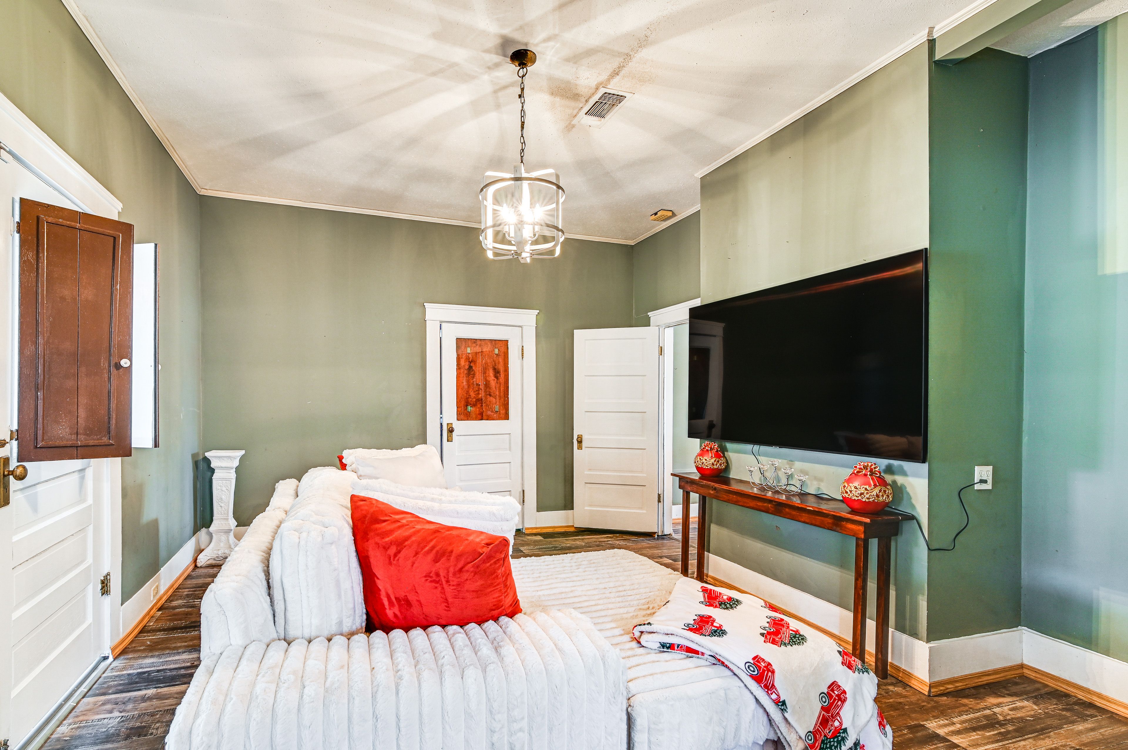 Sitting Room | Smart TV