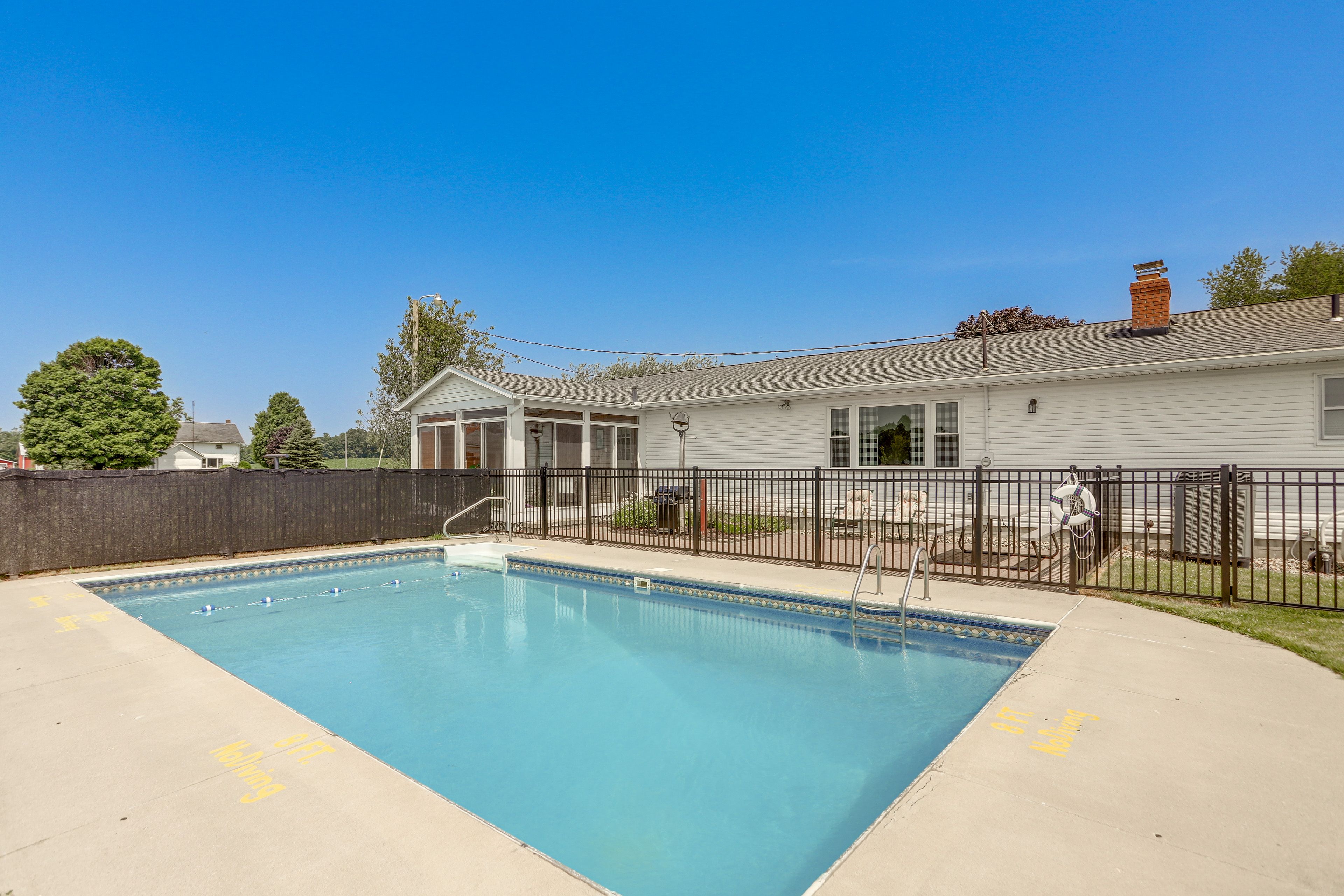 Greenwich Vacation Rental | 3BR | 2BA | 1,732 Sq Ft | 4 Steps Required