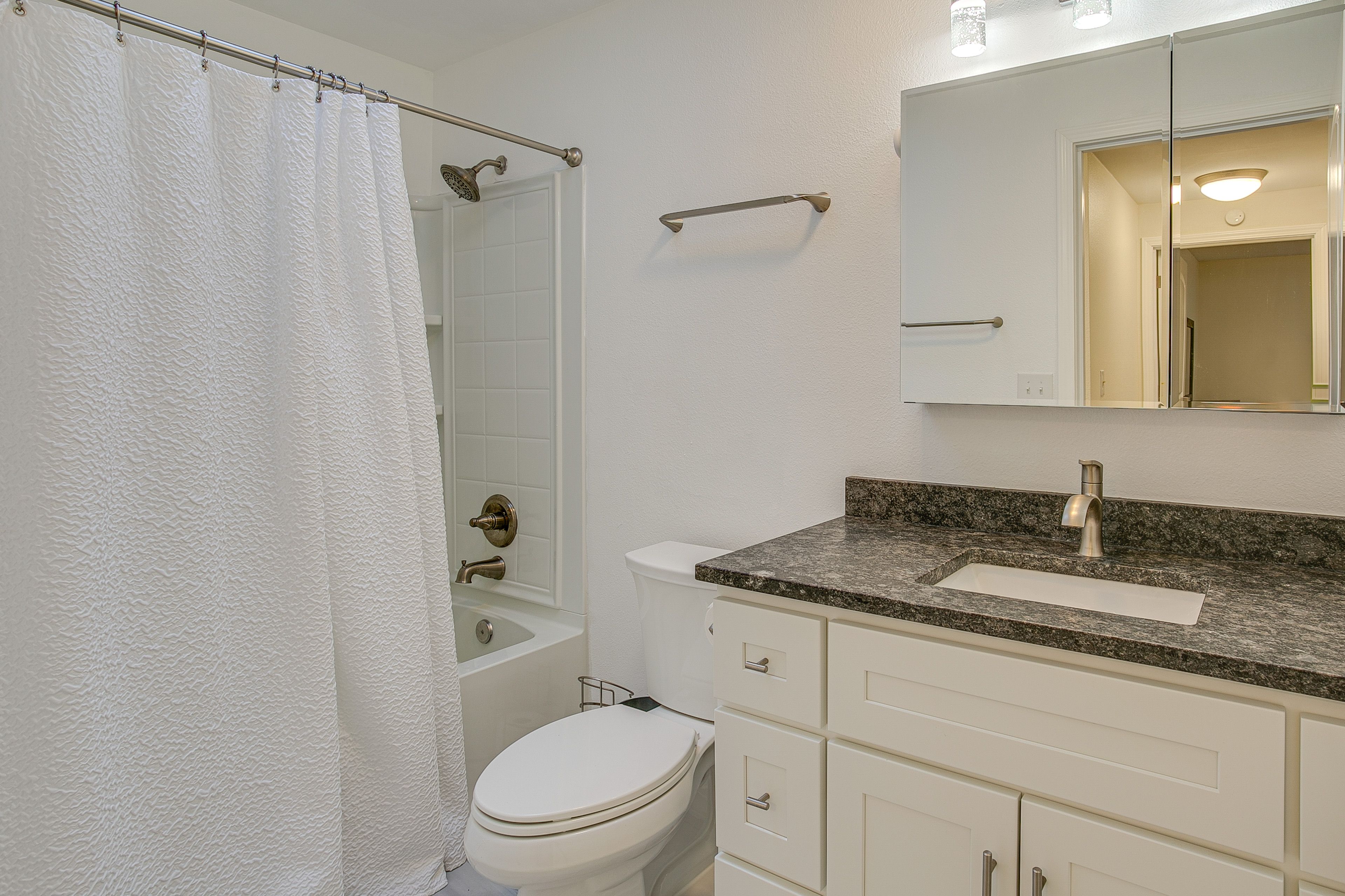 En-Suite Bathroom
