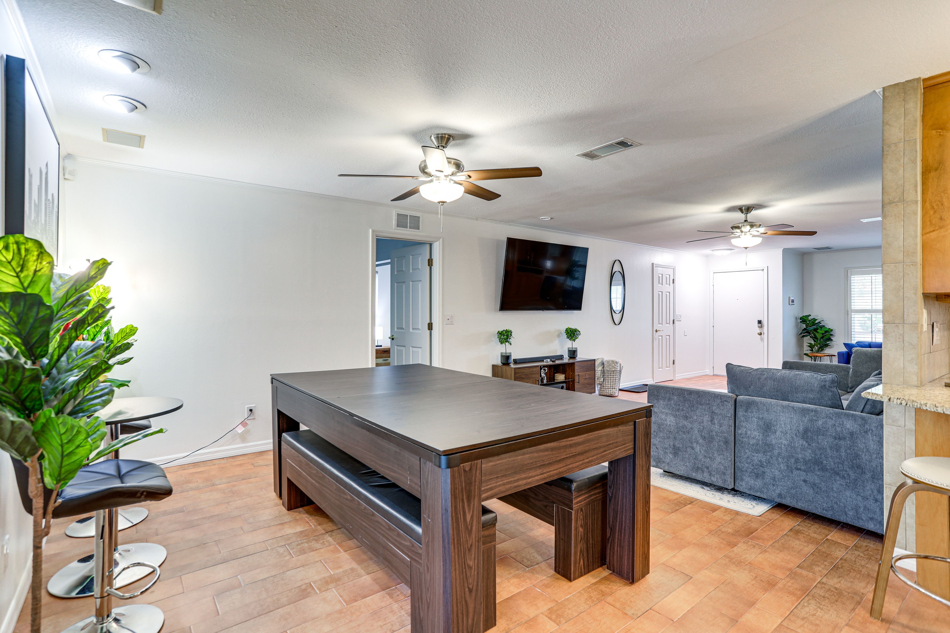Convertible Dining/Ping-Pong Table