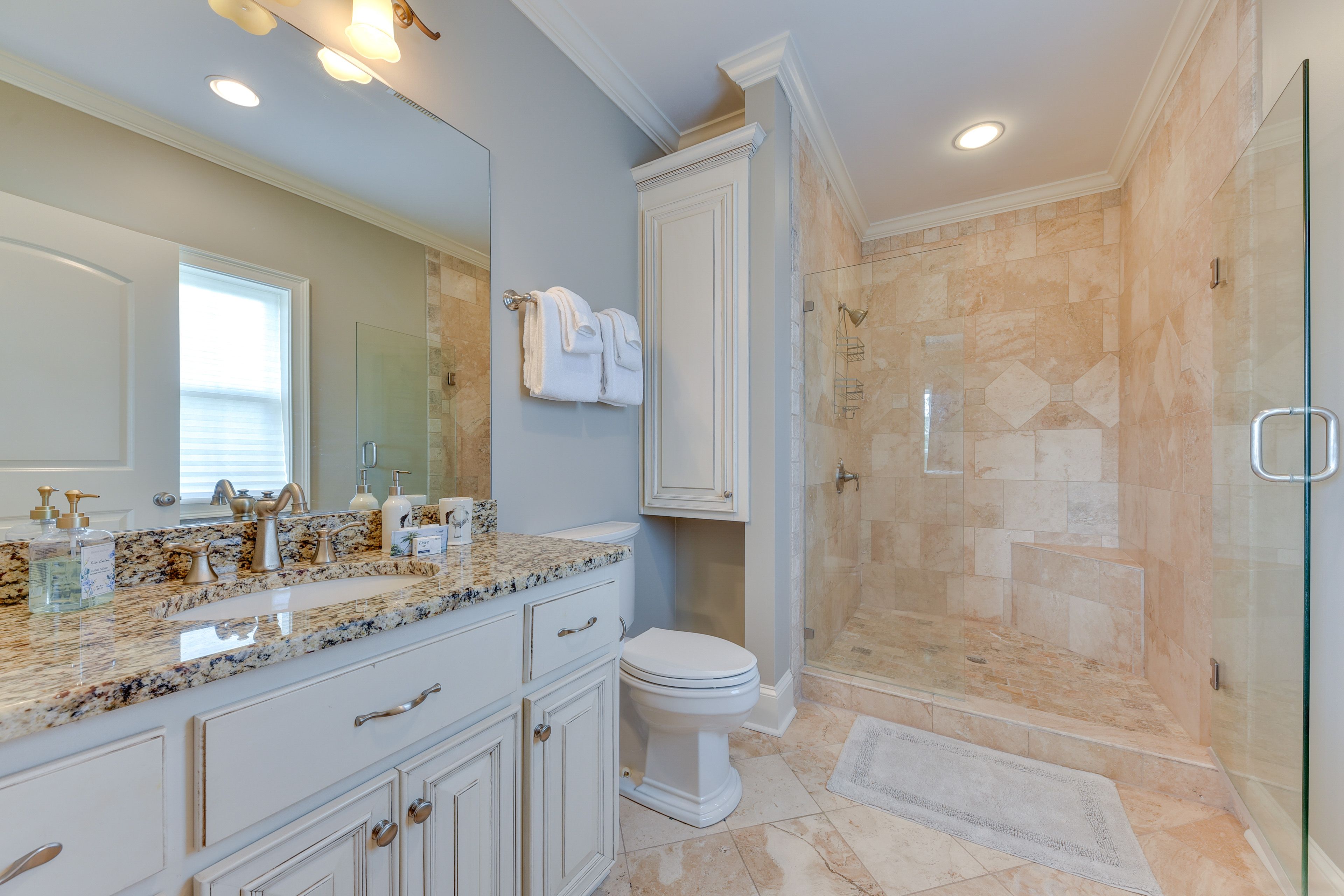 En-Suite Bathroom | Towels Provided | Walk-In Shower | 3rd Floor