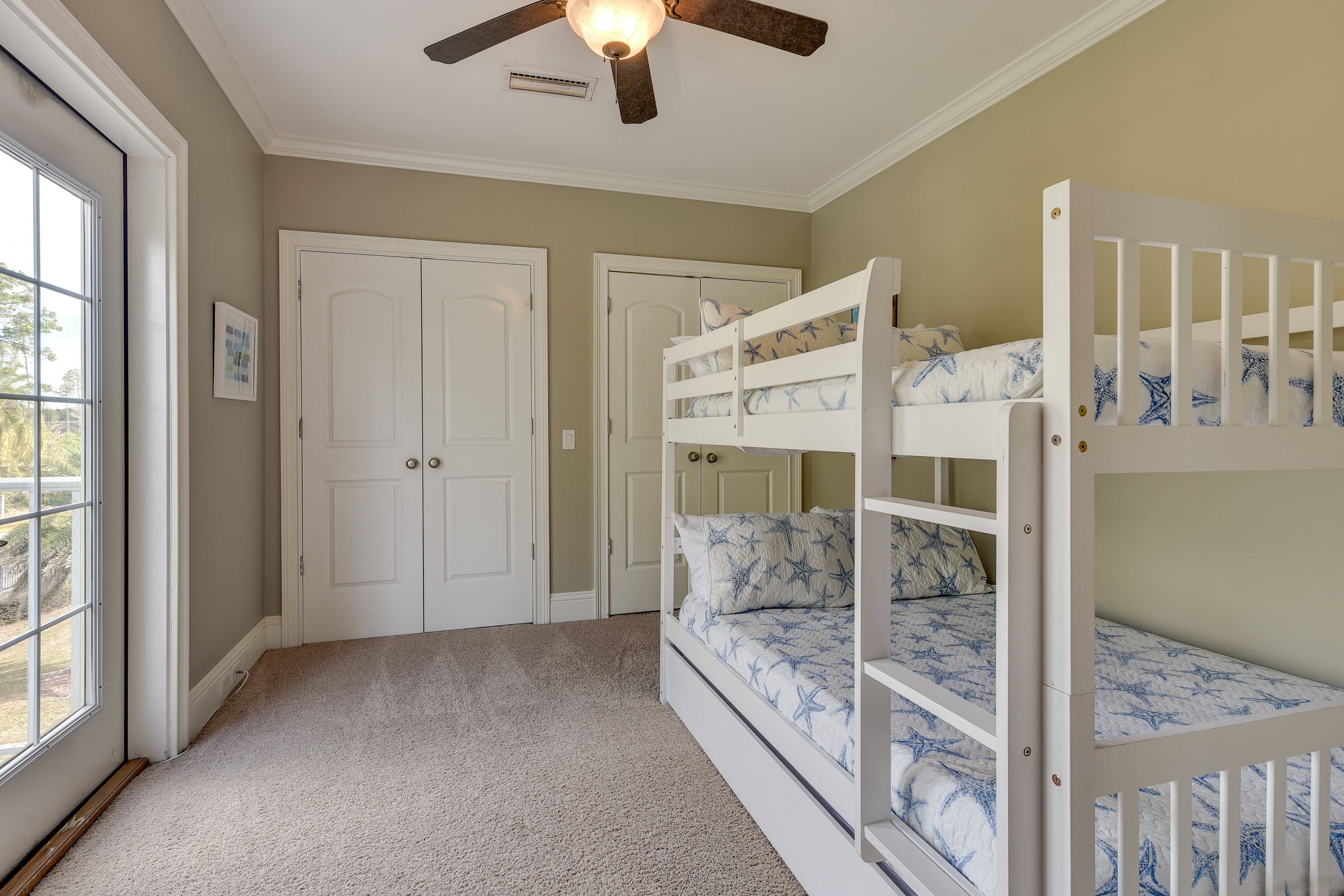 Bedroom 3 | Full Bunk Bed | 2nd Floor | Smart TV | En-Suite Bathroom