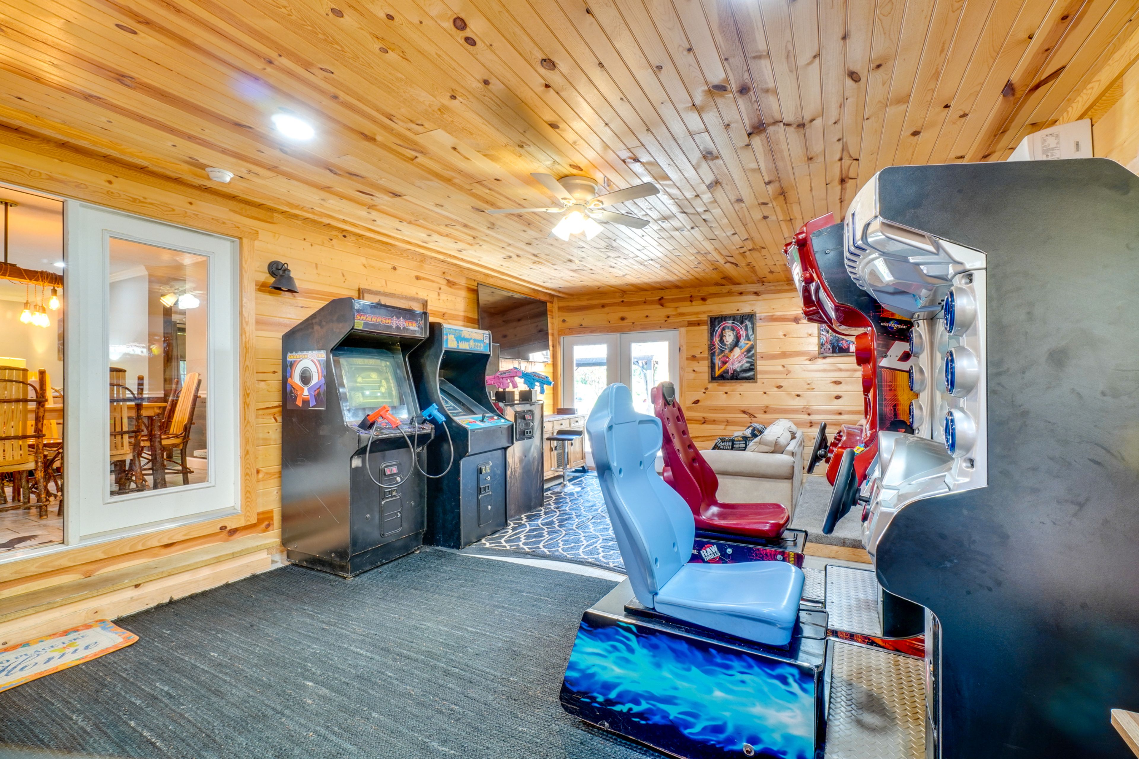 Arcade | Sauna | Smart TV