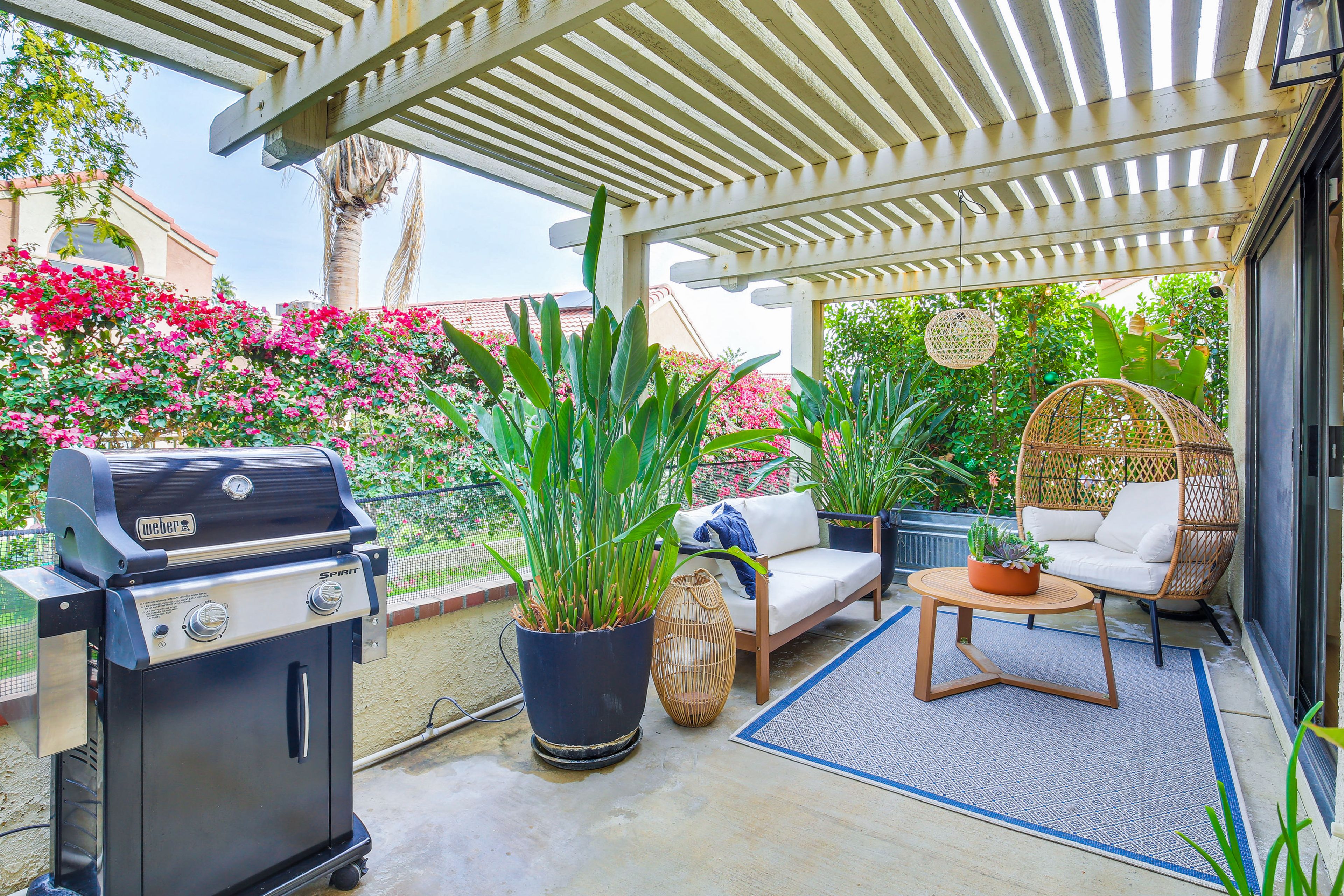 Patio | Gas Grill | Dining Area