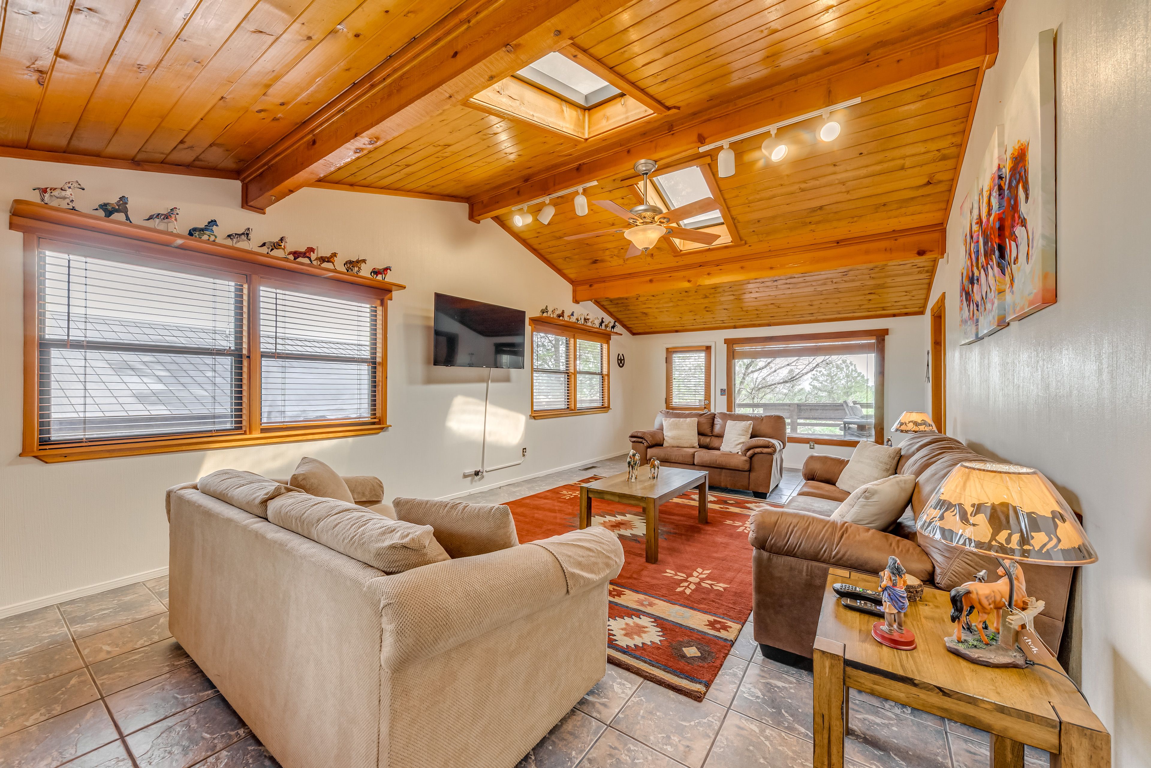 Living Room | Sleeper Sofa | Flat-Screen TV