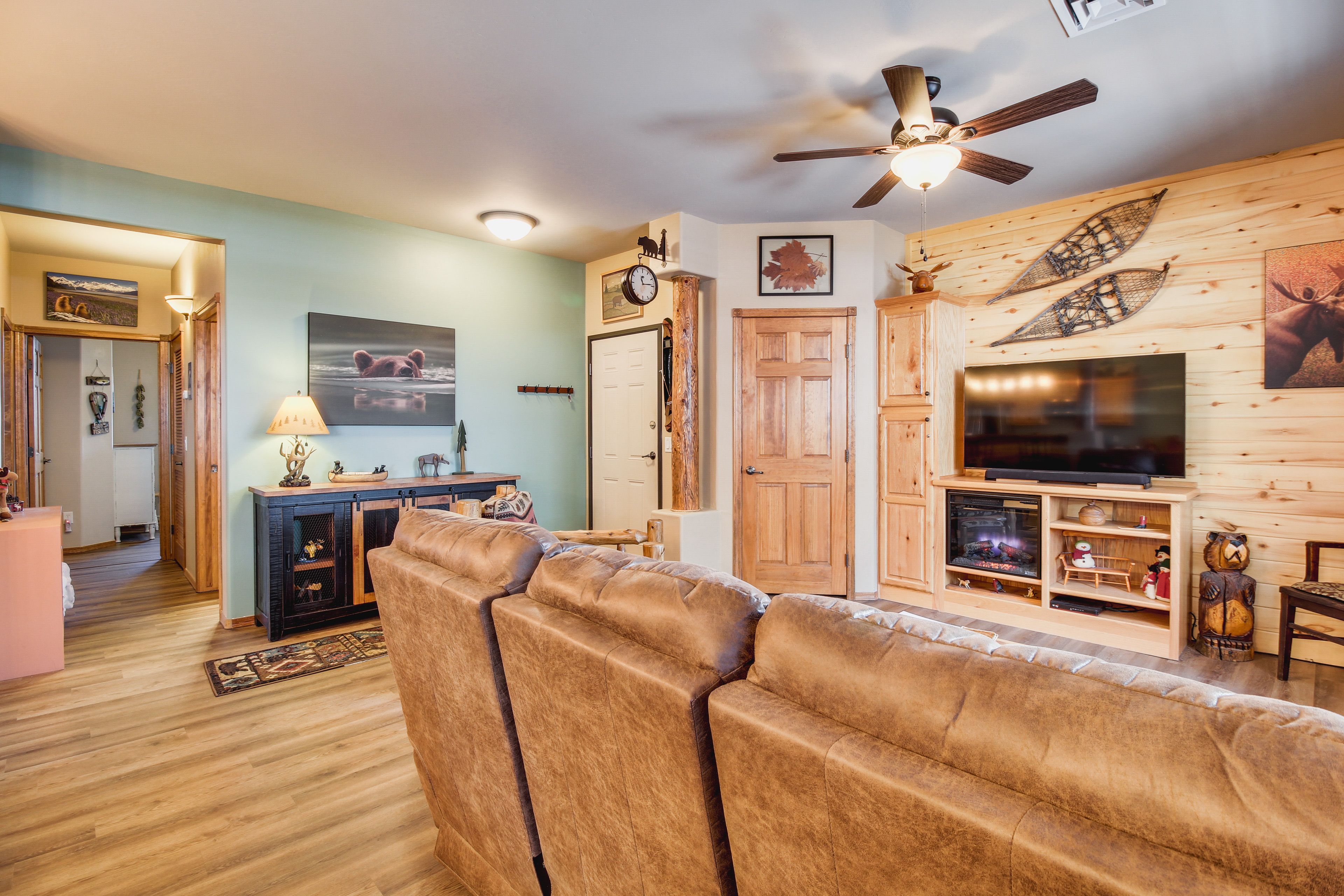 Living Room | Free WiFi | Board Games & Books