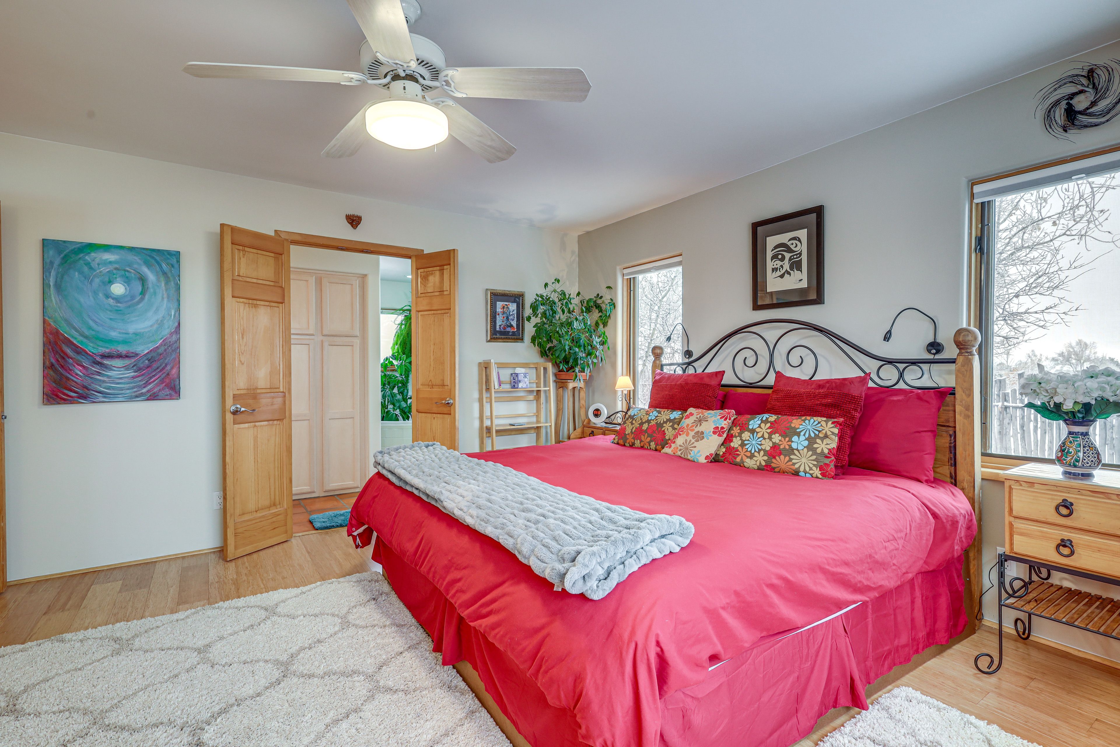 Bedroom 1 | King Bed | En-Suite Bathroom