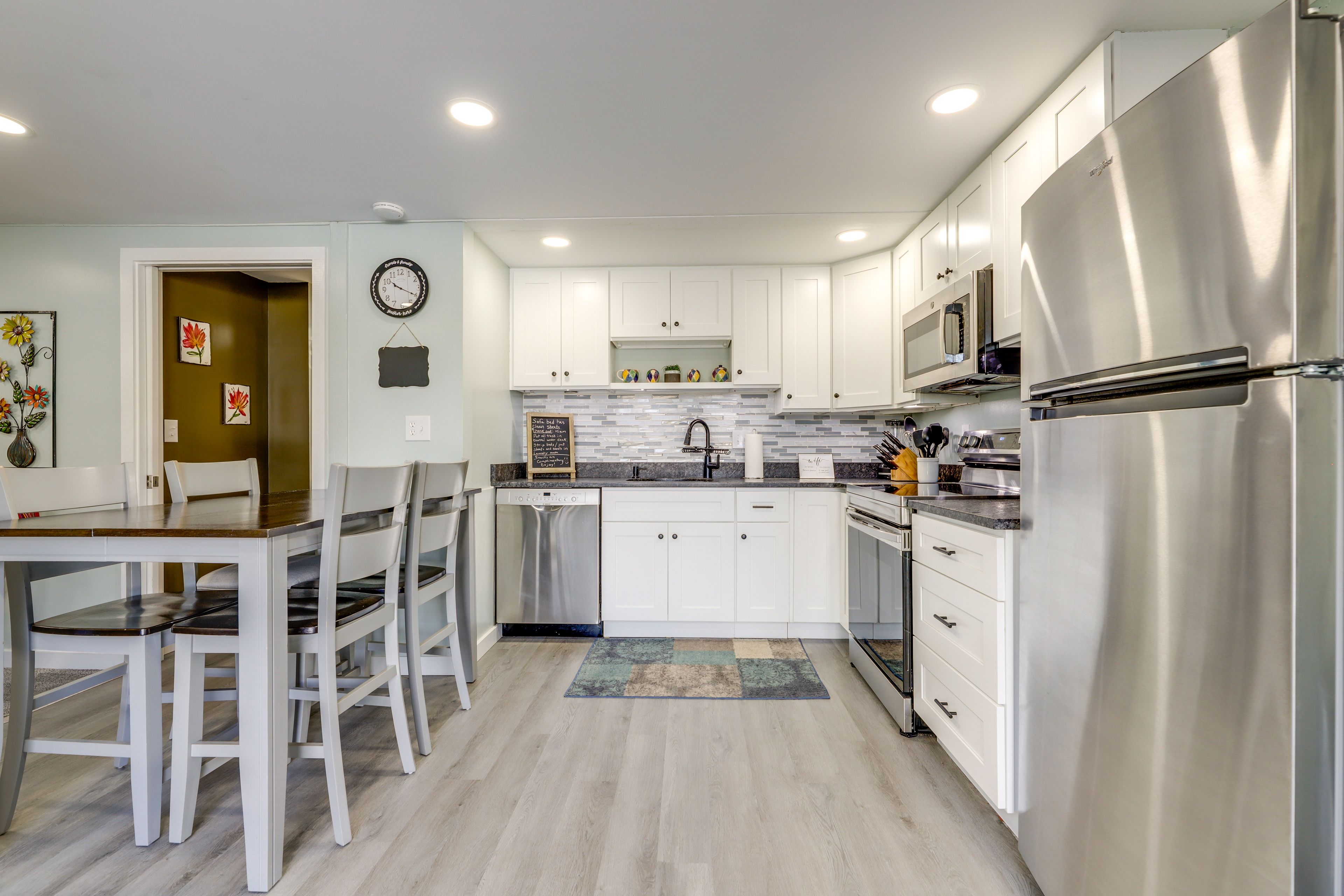 Kitchen | Trash Bags & Paper Towels