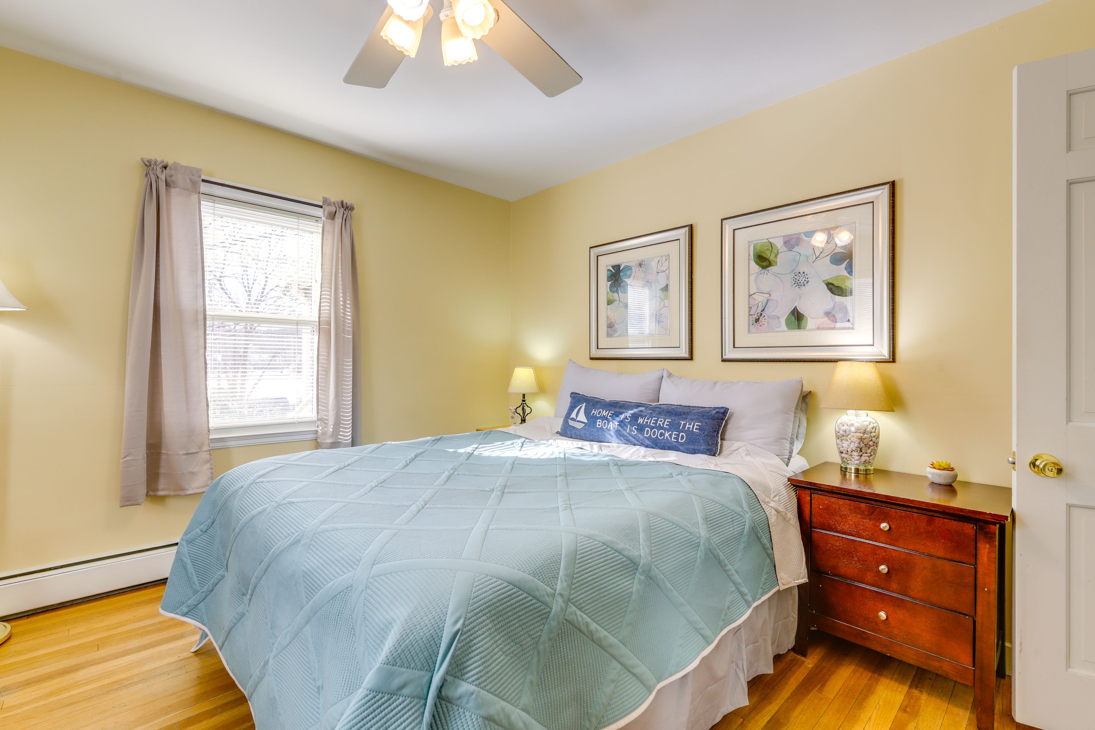 Bedroom 3 | 1st Floor | Queen Bed