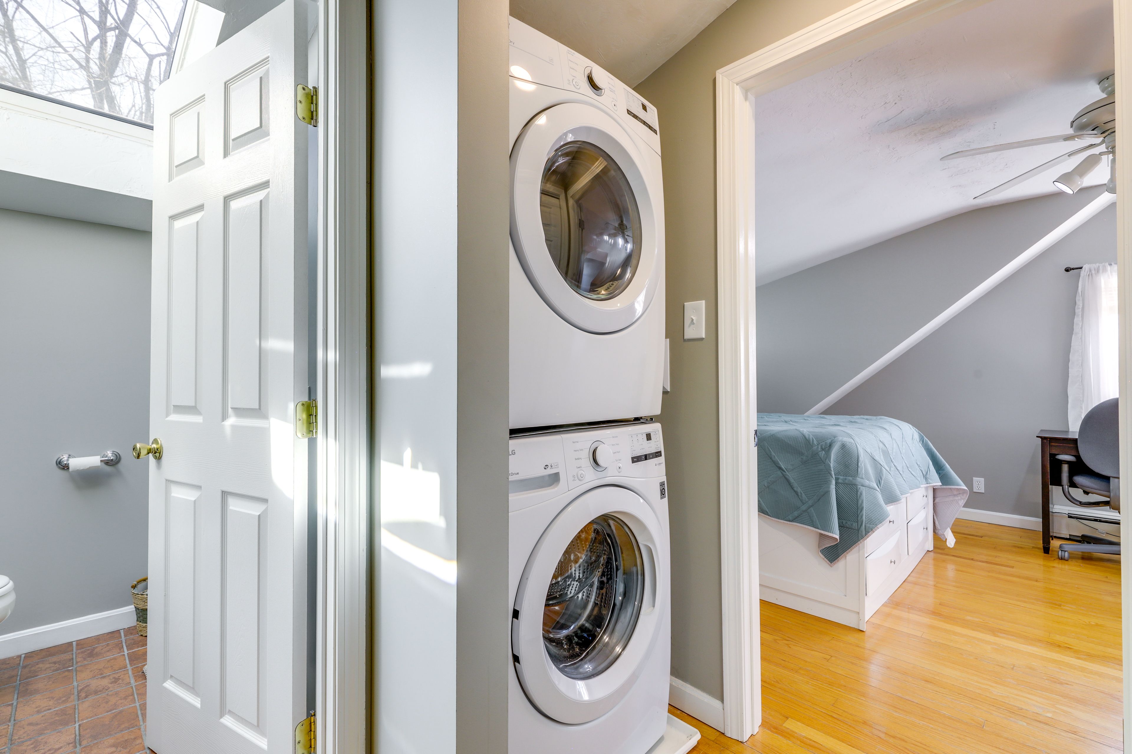 2nd Floor | Washer & Dryer