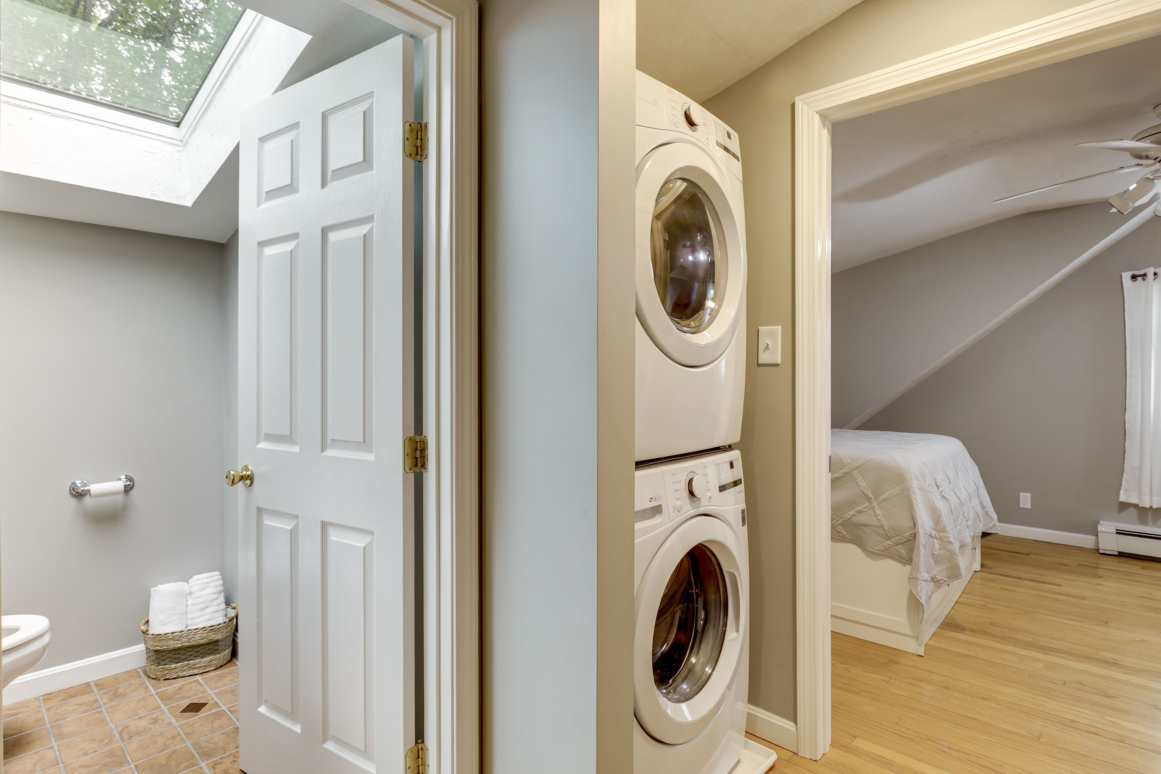 2nd Floor | Washer & Dryer