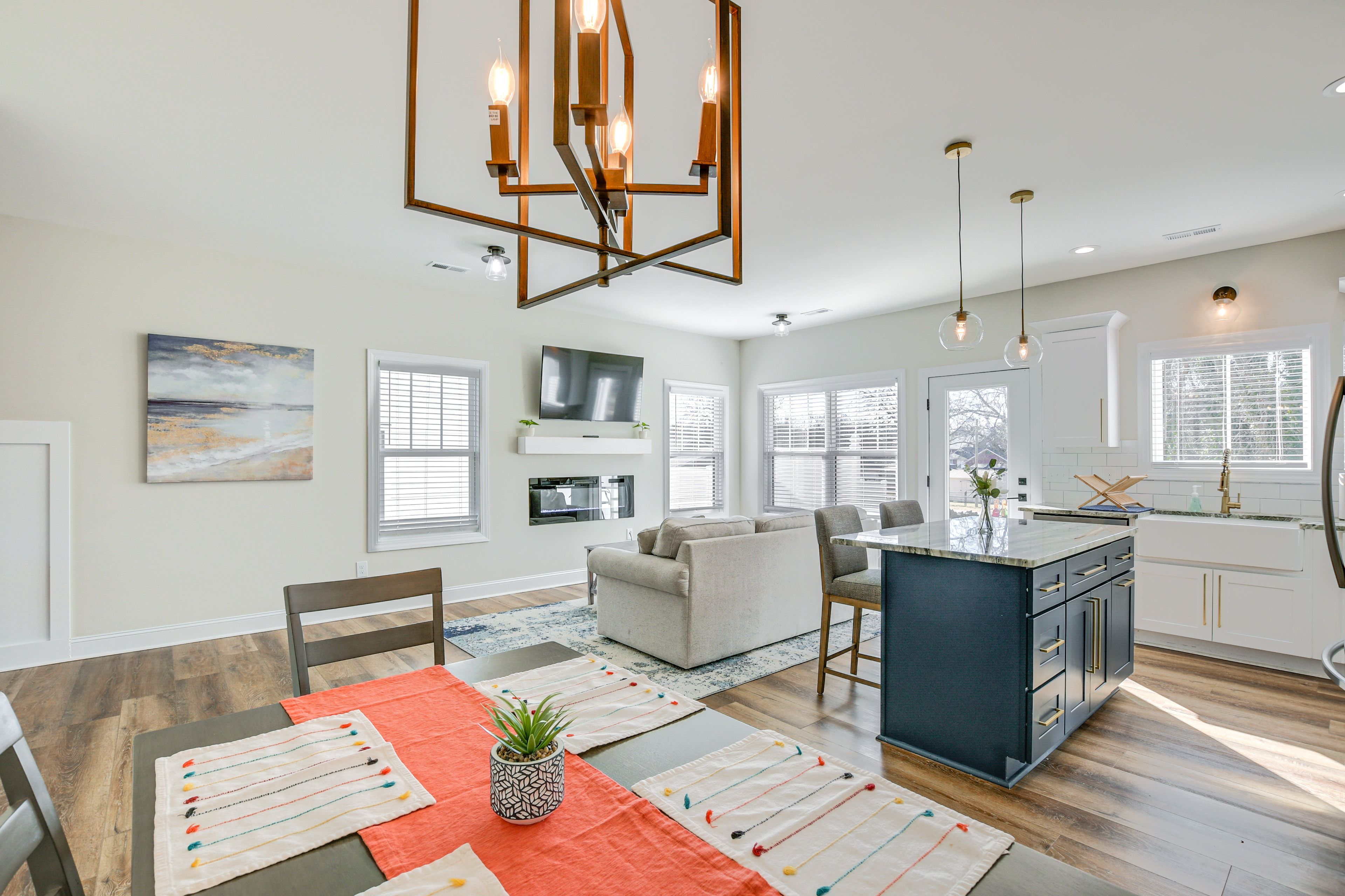 Dining Area | 1st Floor | Dishware & Flatware Provided