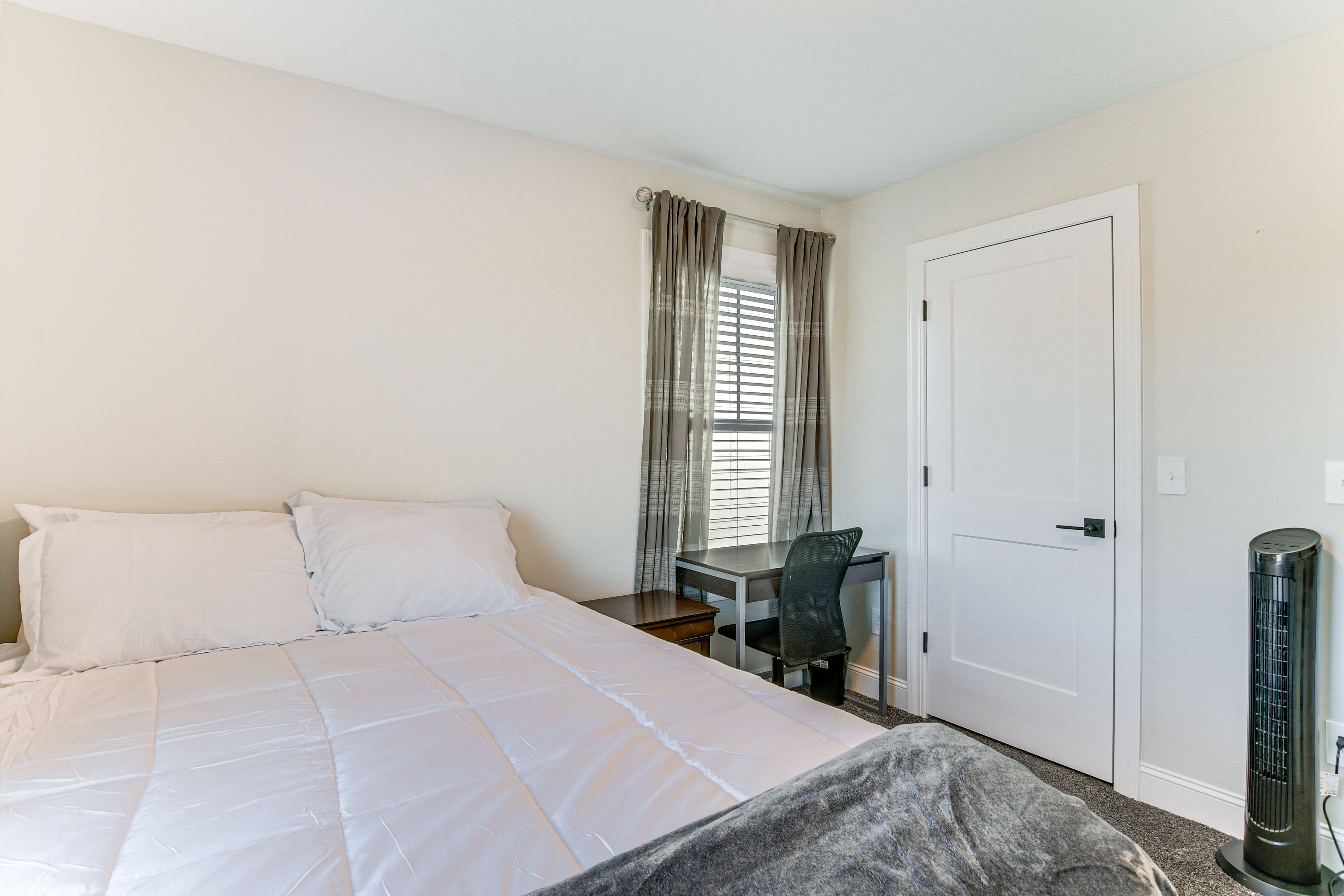 Bedroom 3 | 2nd Floor | Queen Bed