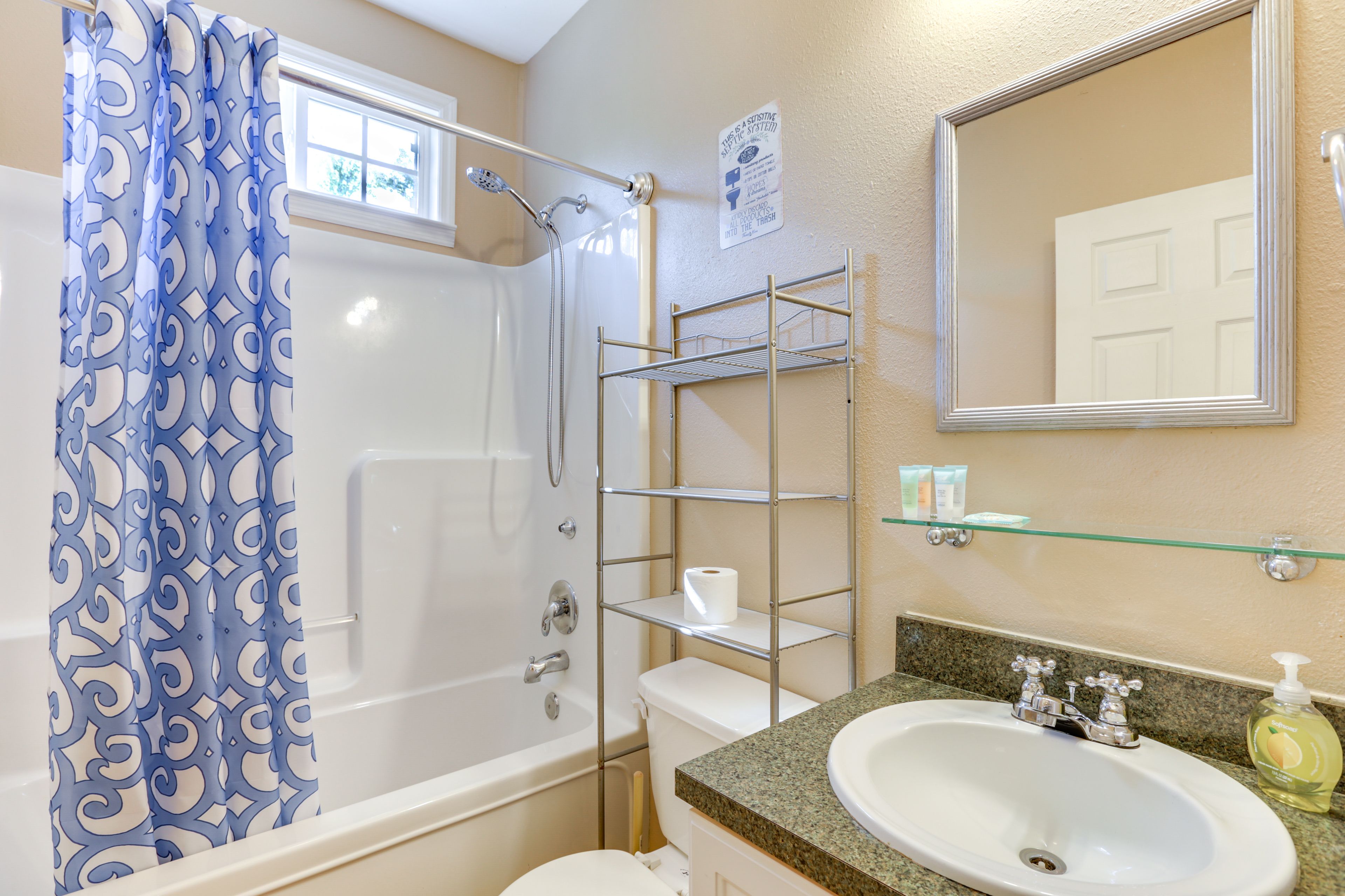Full Bathroom
