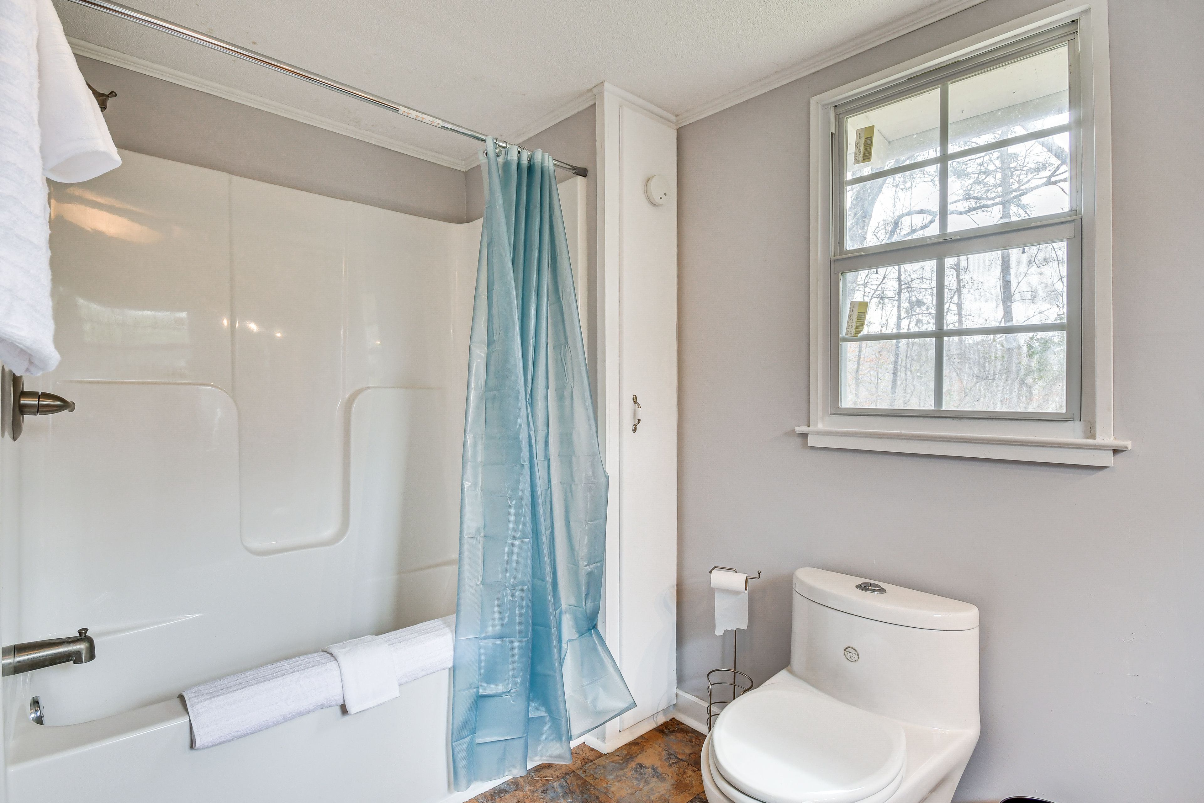 Bathroom | Towels Provided