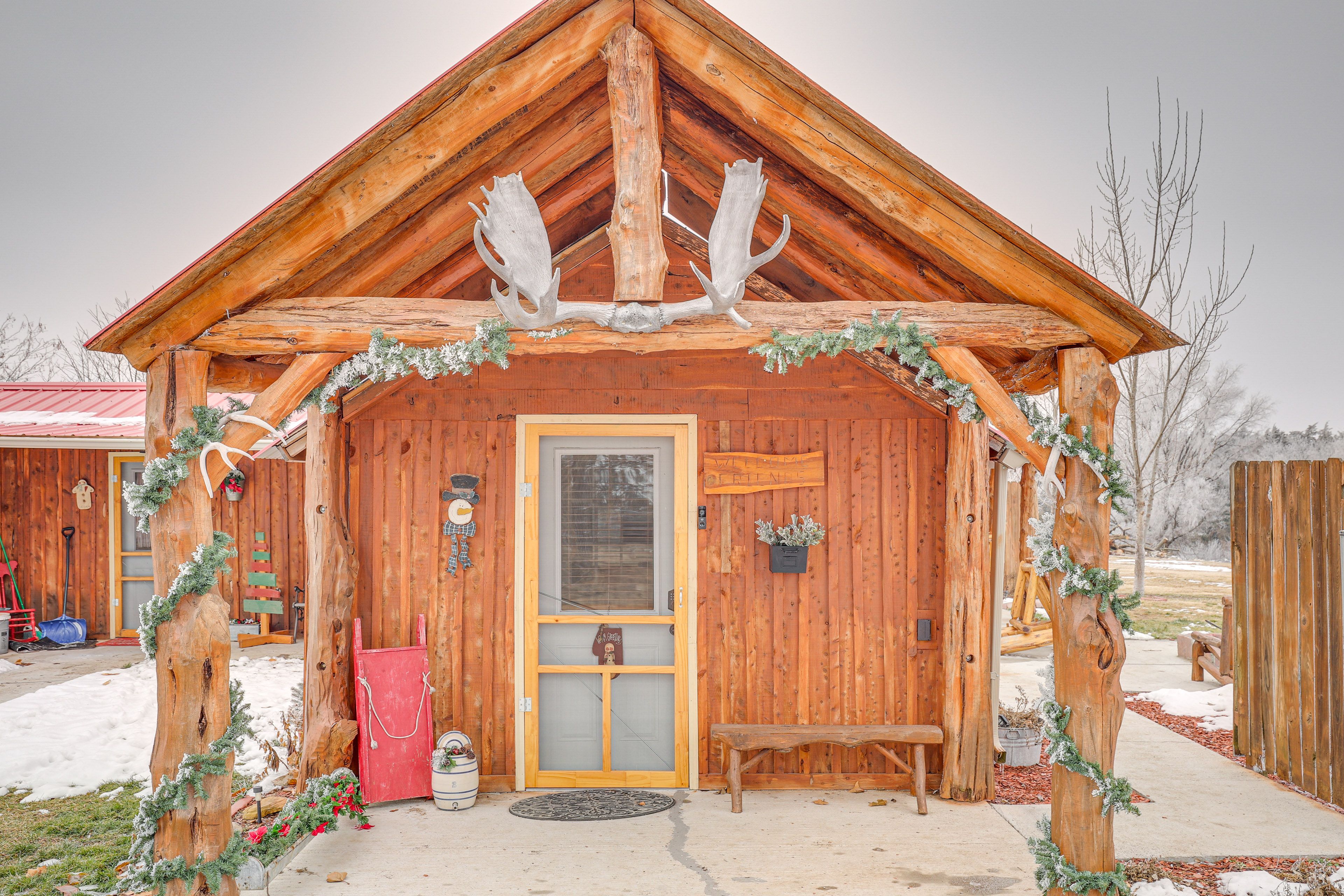 Cabin Exterior | Private Entrance