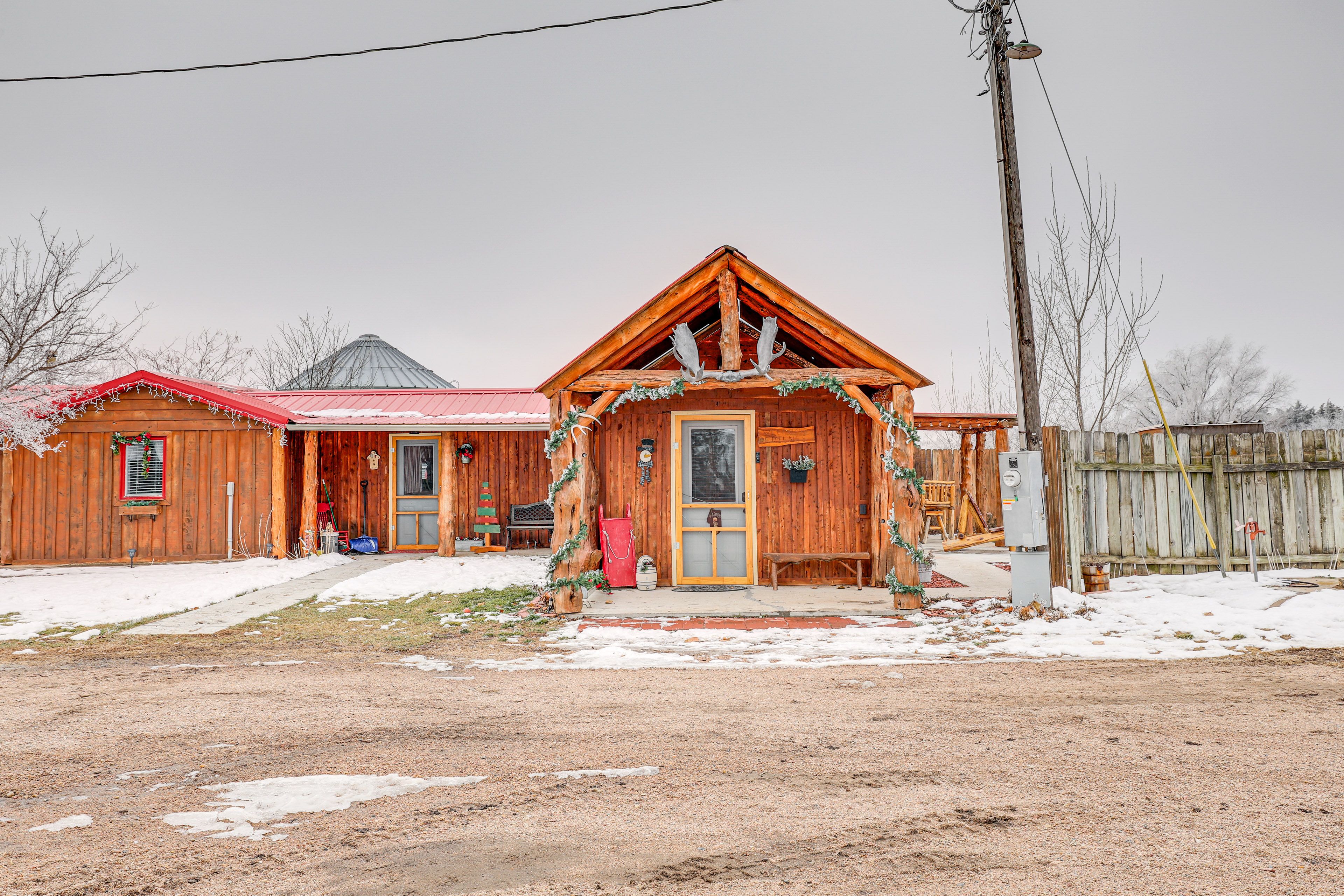 Cabin Exterior | Central A/C & Heat | Free WiFi