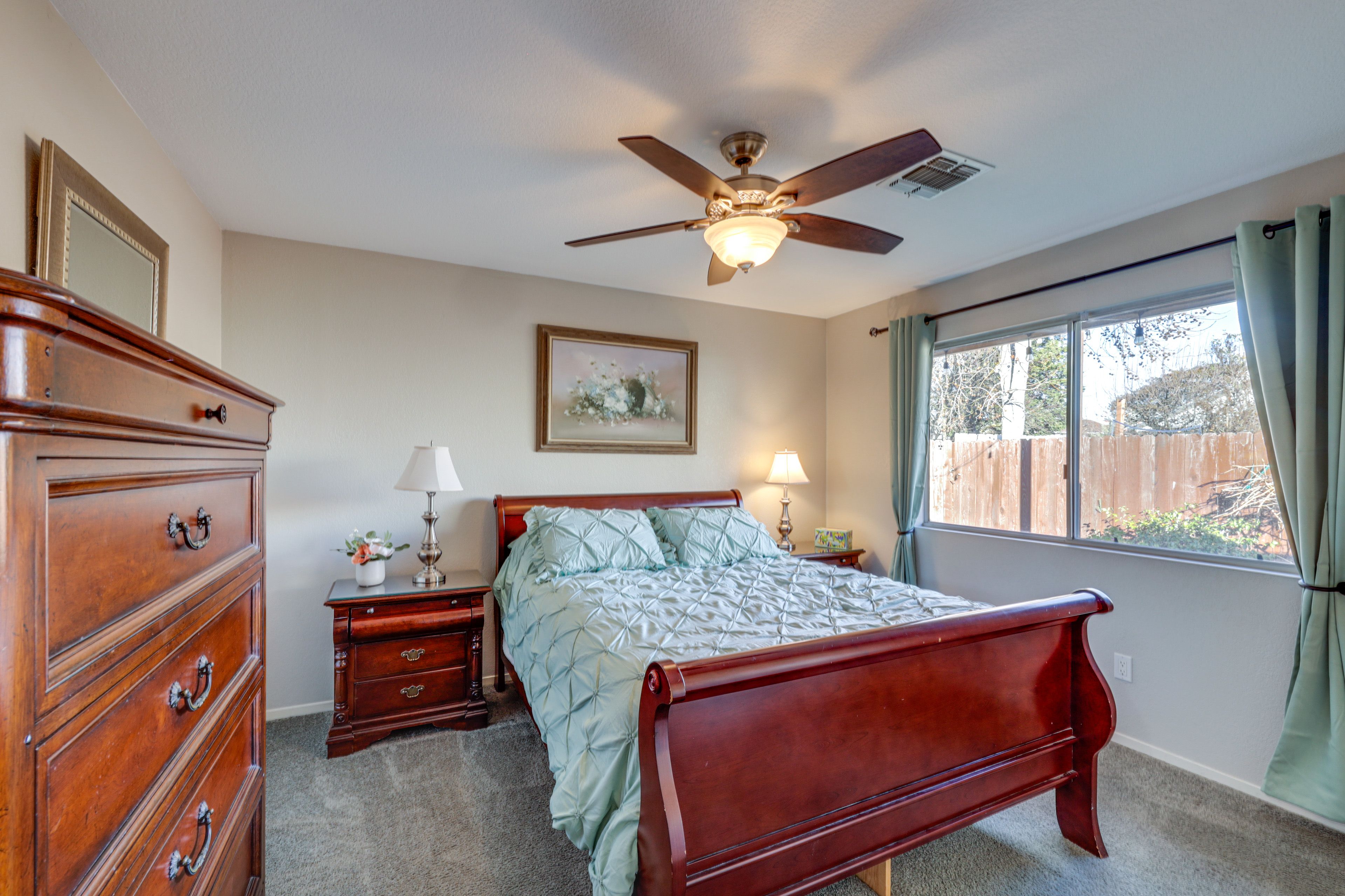 Bedroom 2 | Queen Bed
