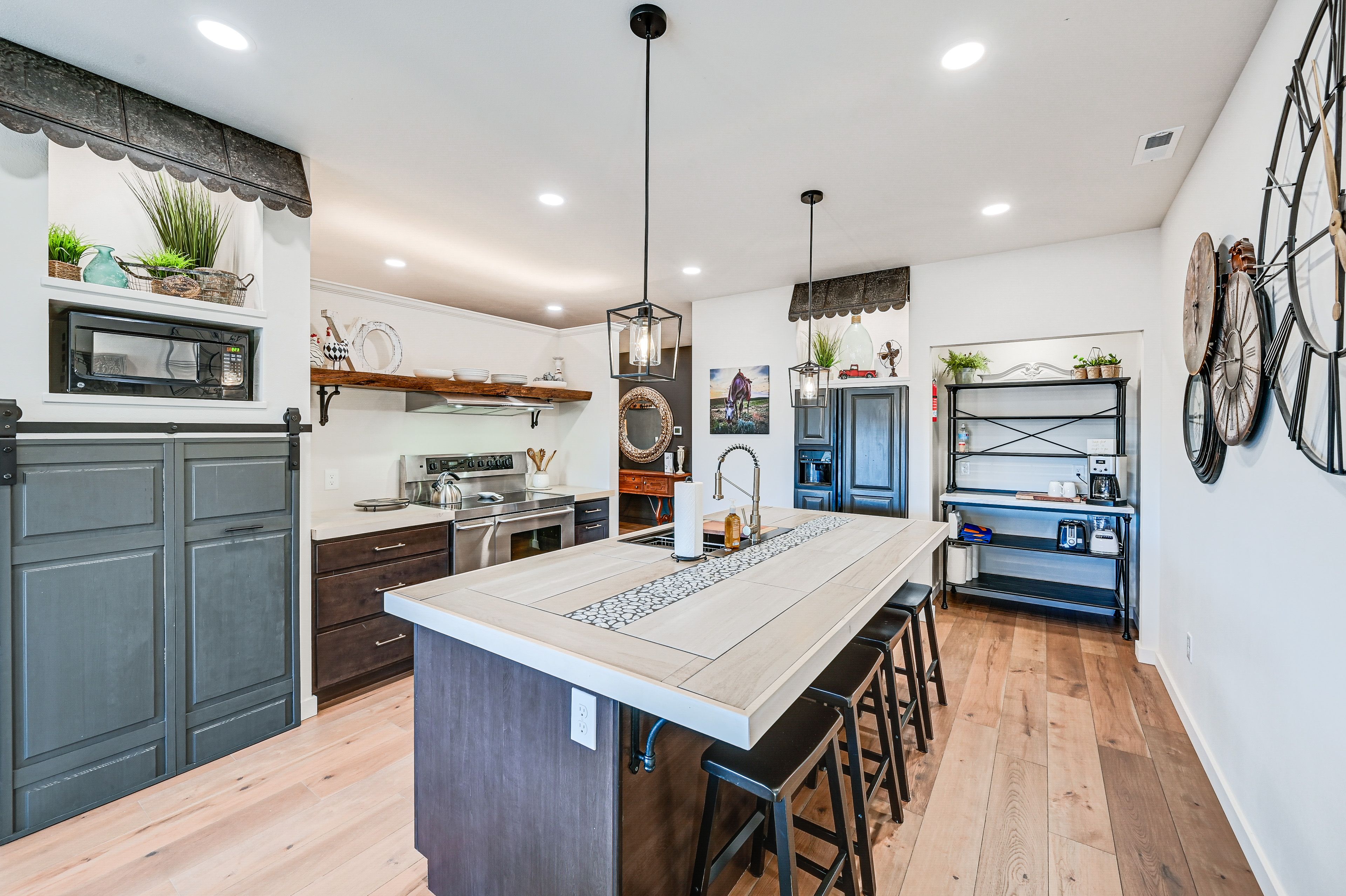 Kitchen | Cooking Basics | Dishware & Flatware | Drip Coffee Maker