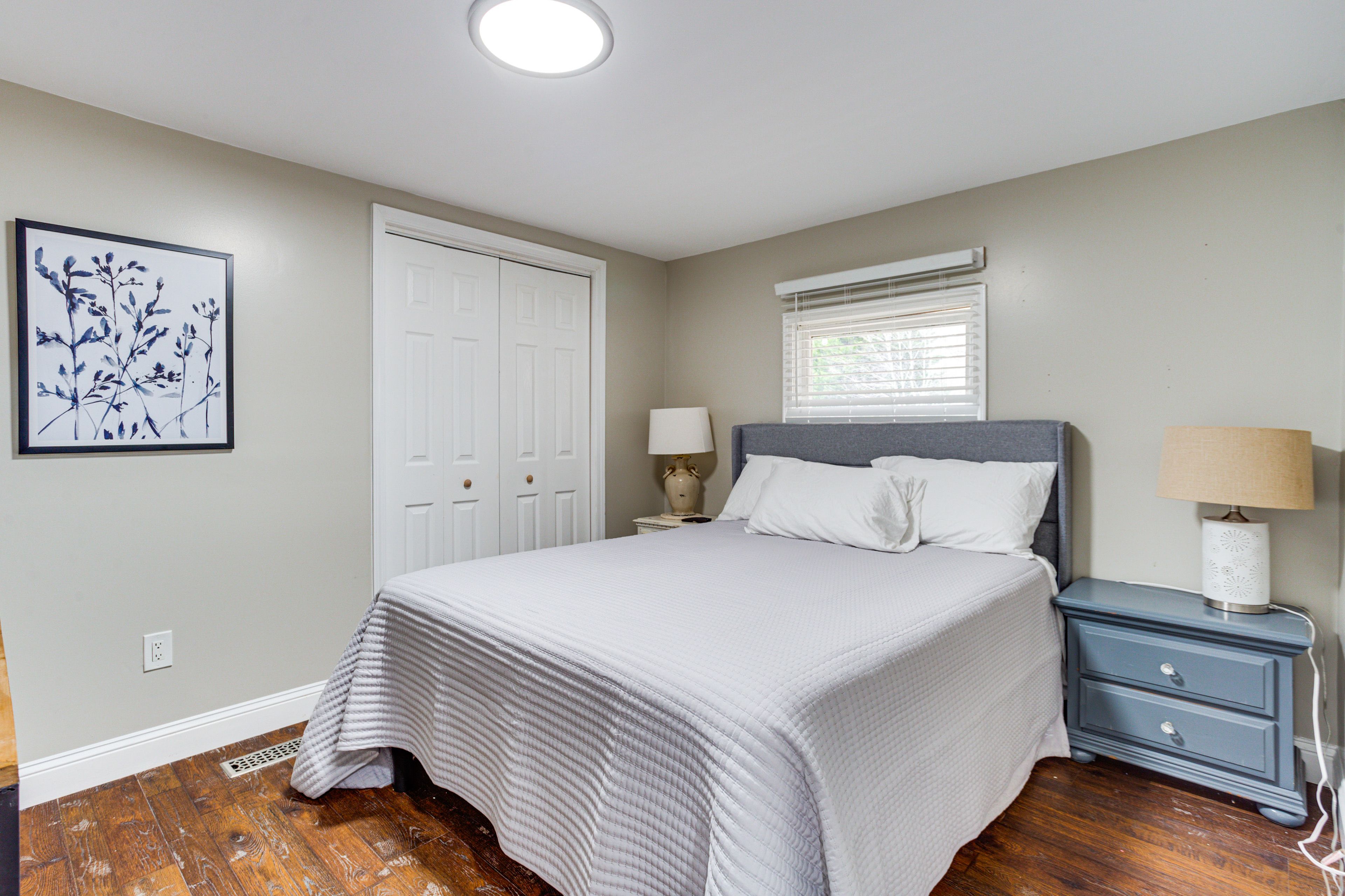 Bedroom 3 | Queen Bed