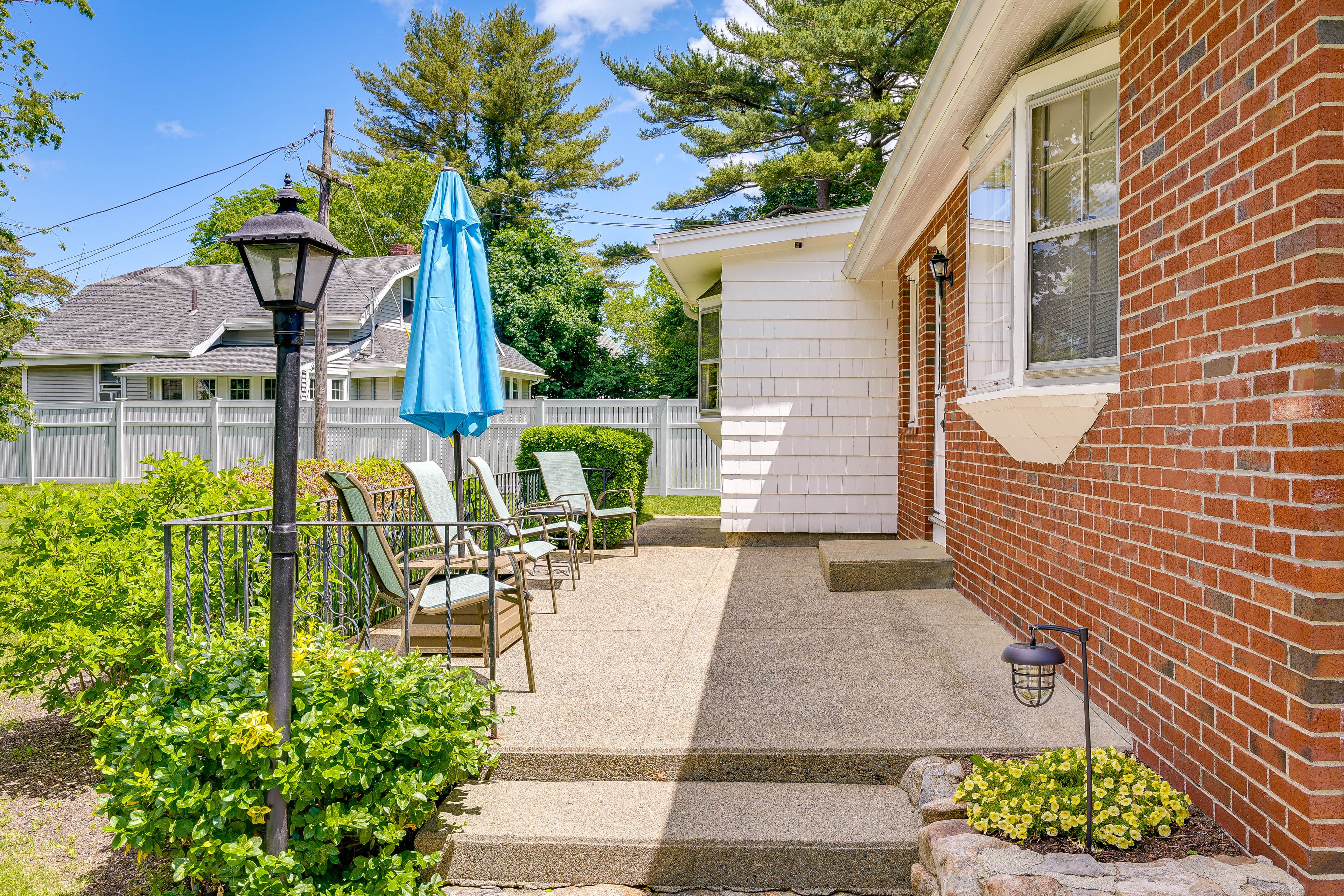 Home Exterior | Private Entrance
