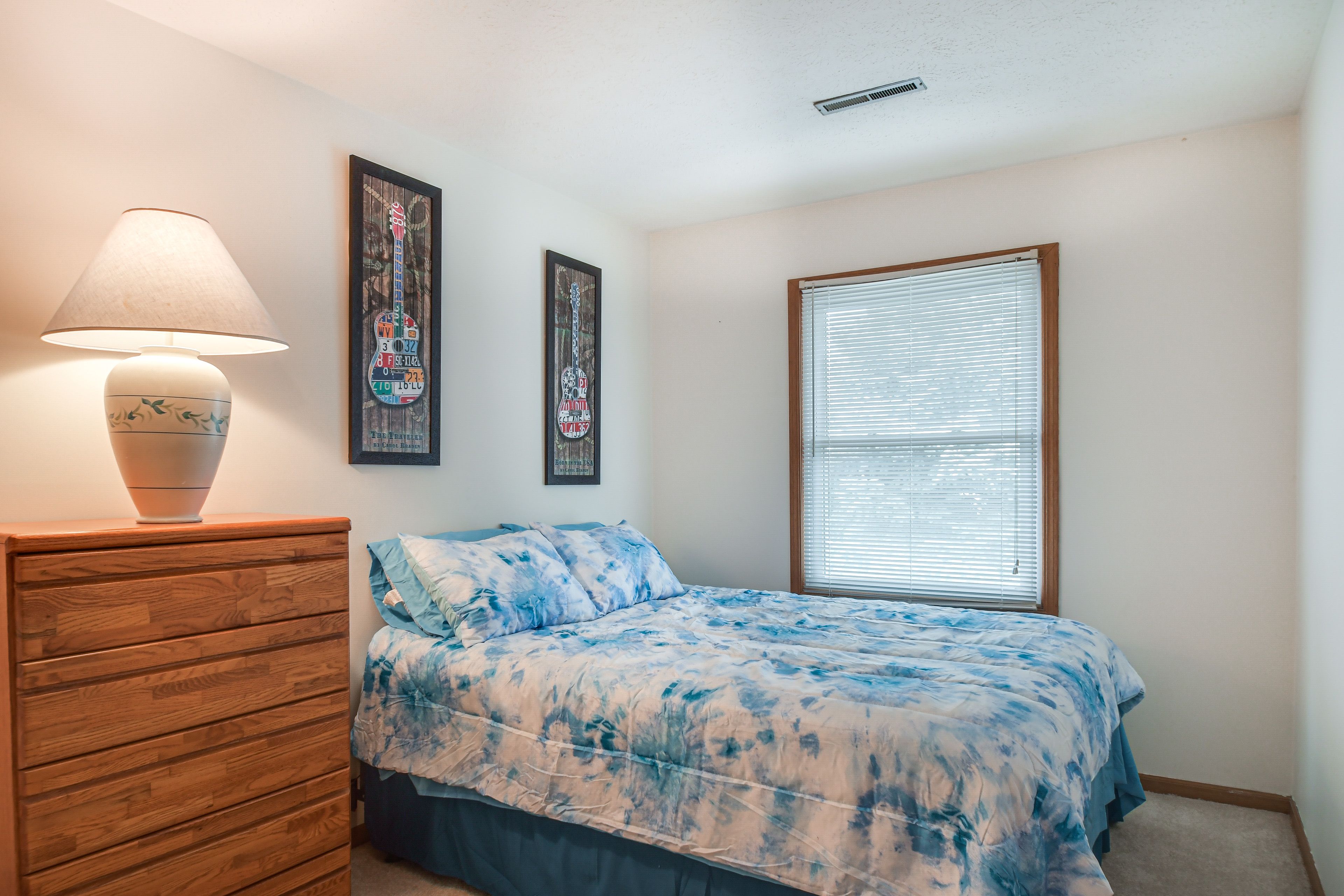 Bedroom 1 | Main Level | Queen Bed | Linens Provided