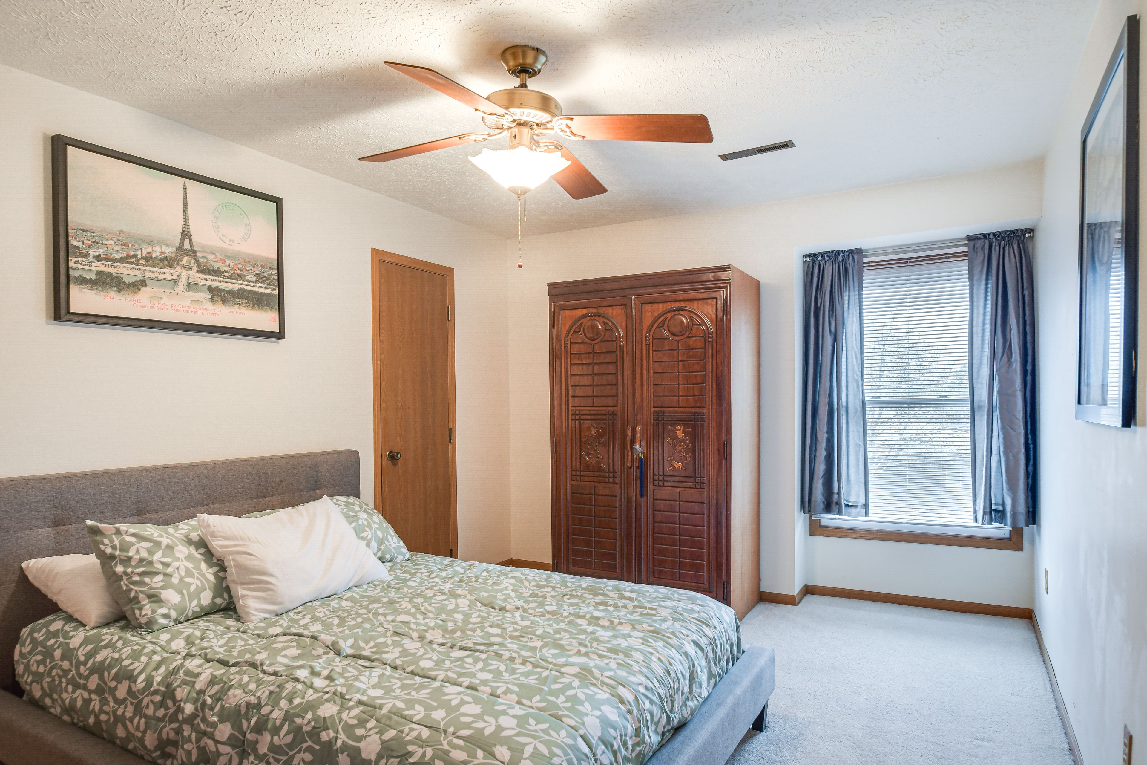 Bedroom 2 | Main Level | Queen Bed