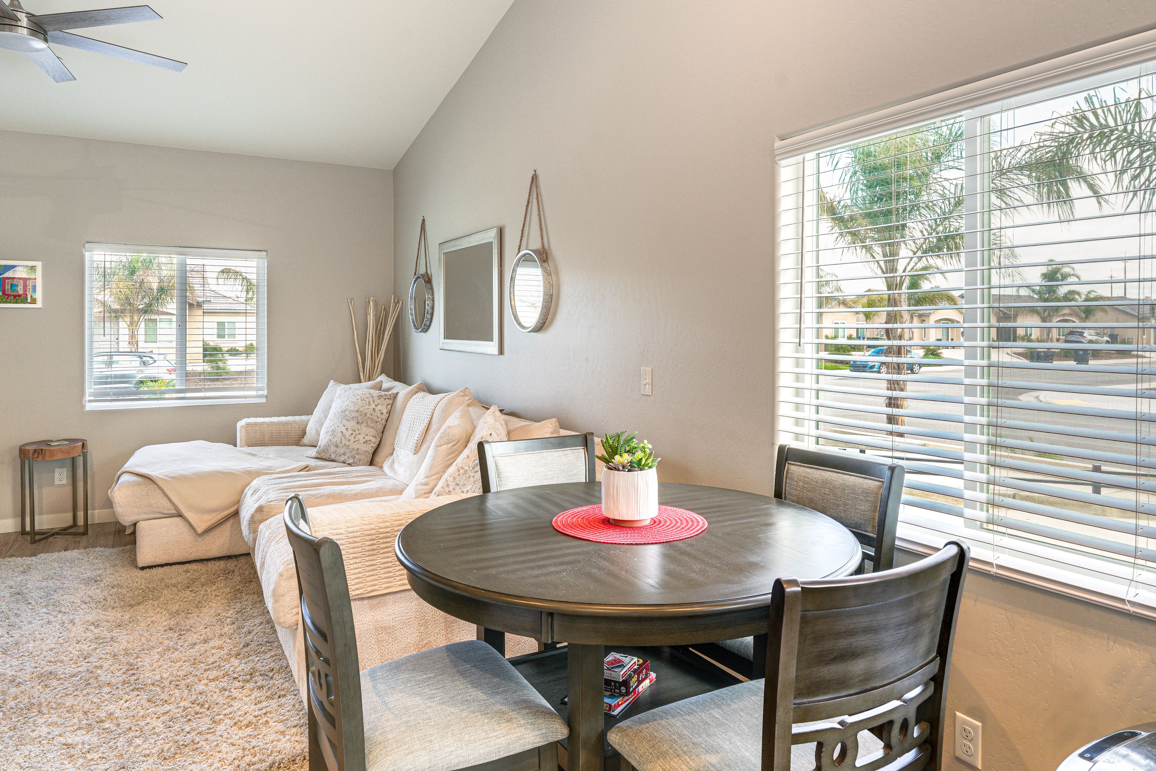 Bakersfield Vacation Rental | 2BR | 2BA | 850 Sq Ft | Step-Free Access