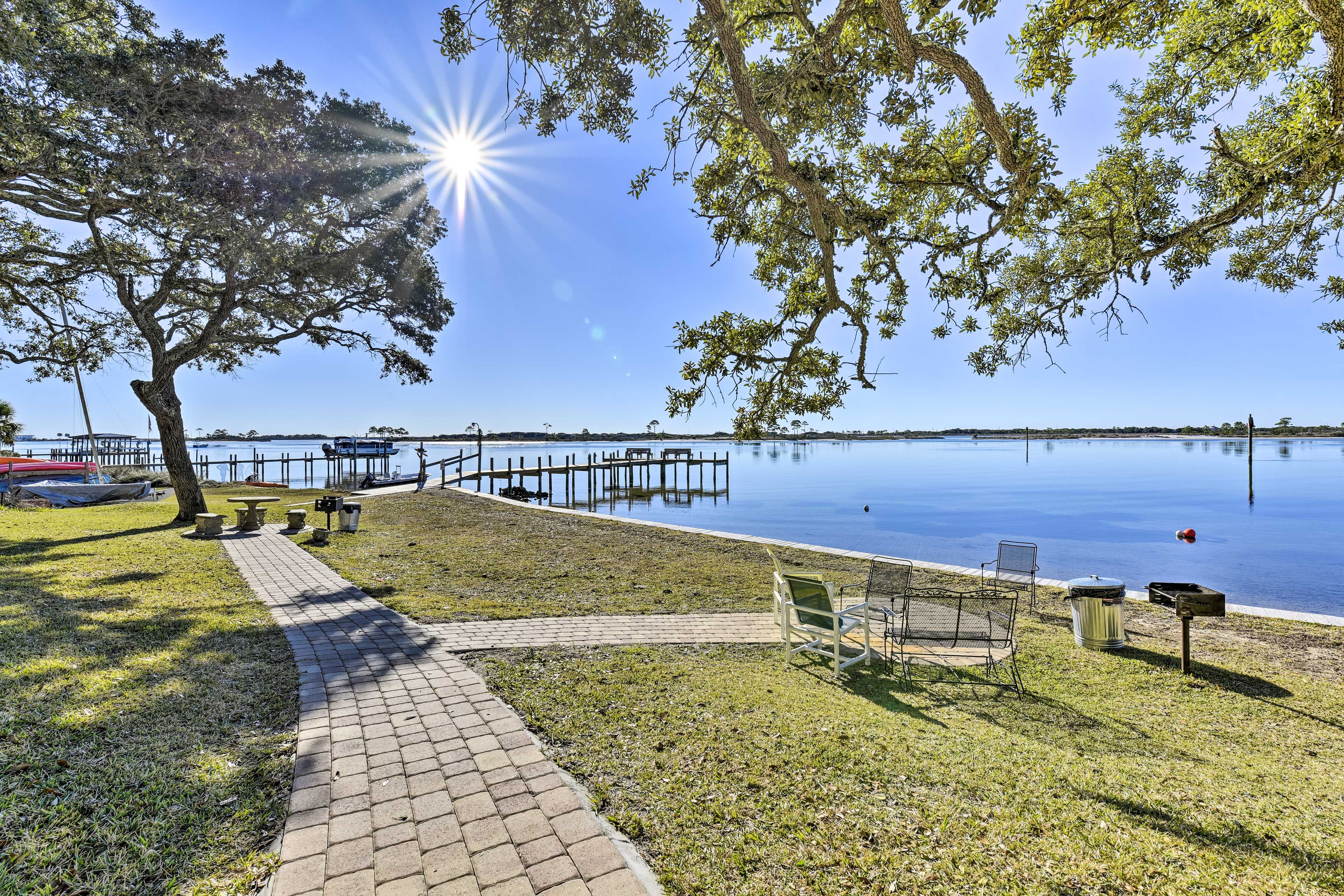 Community Waterfront | Charcoal Grills