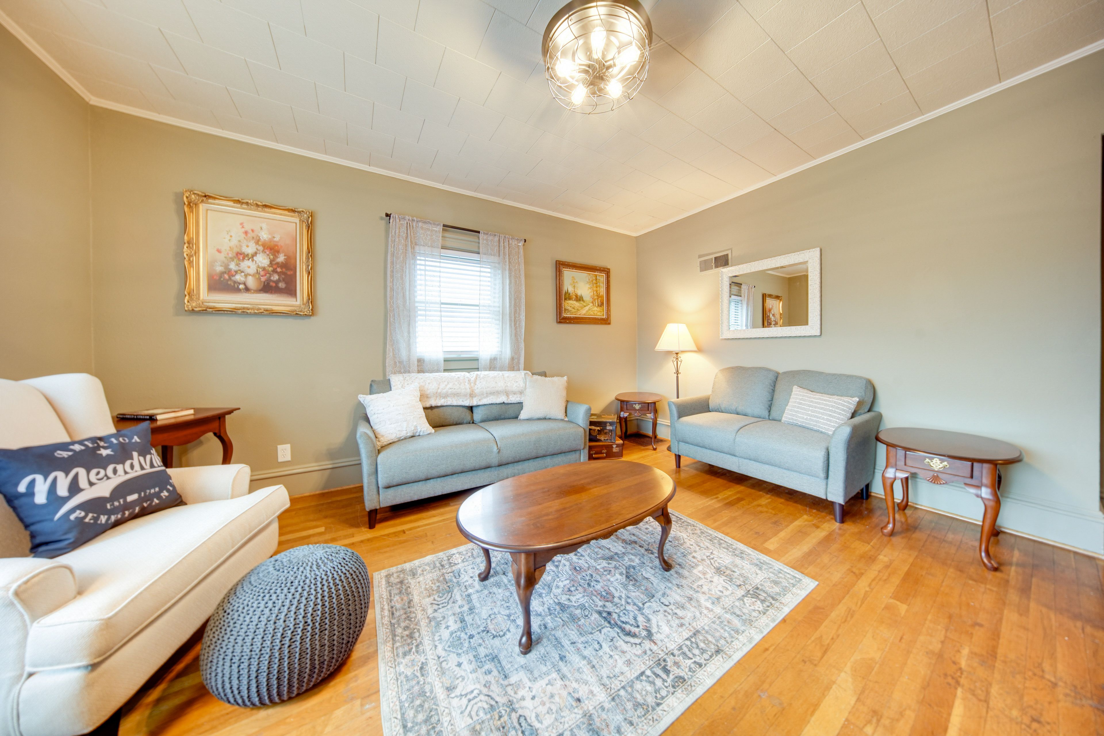 Living Room | Smart TV