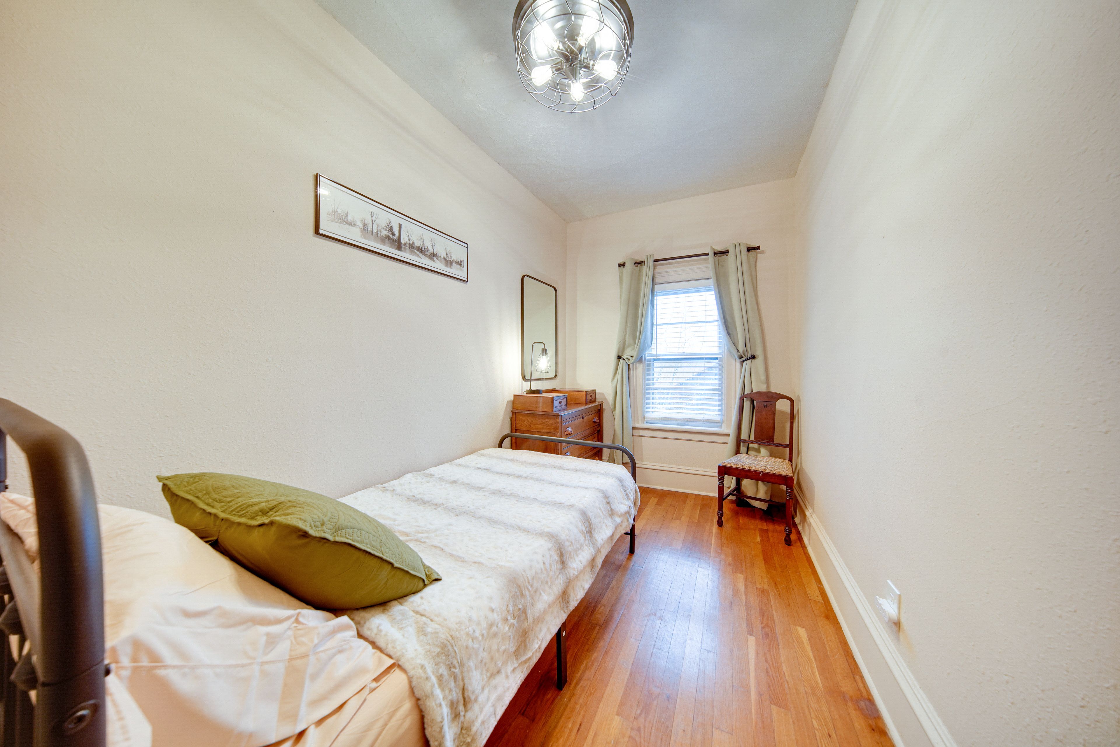 Bedroom 2 | Twin Bed | Hangers