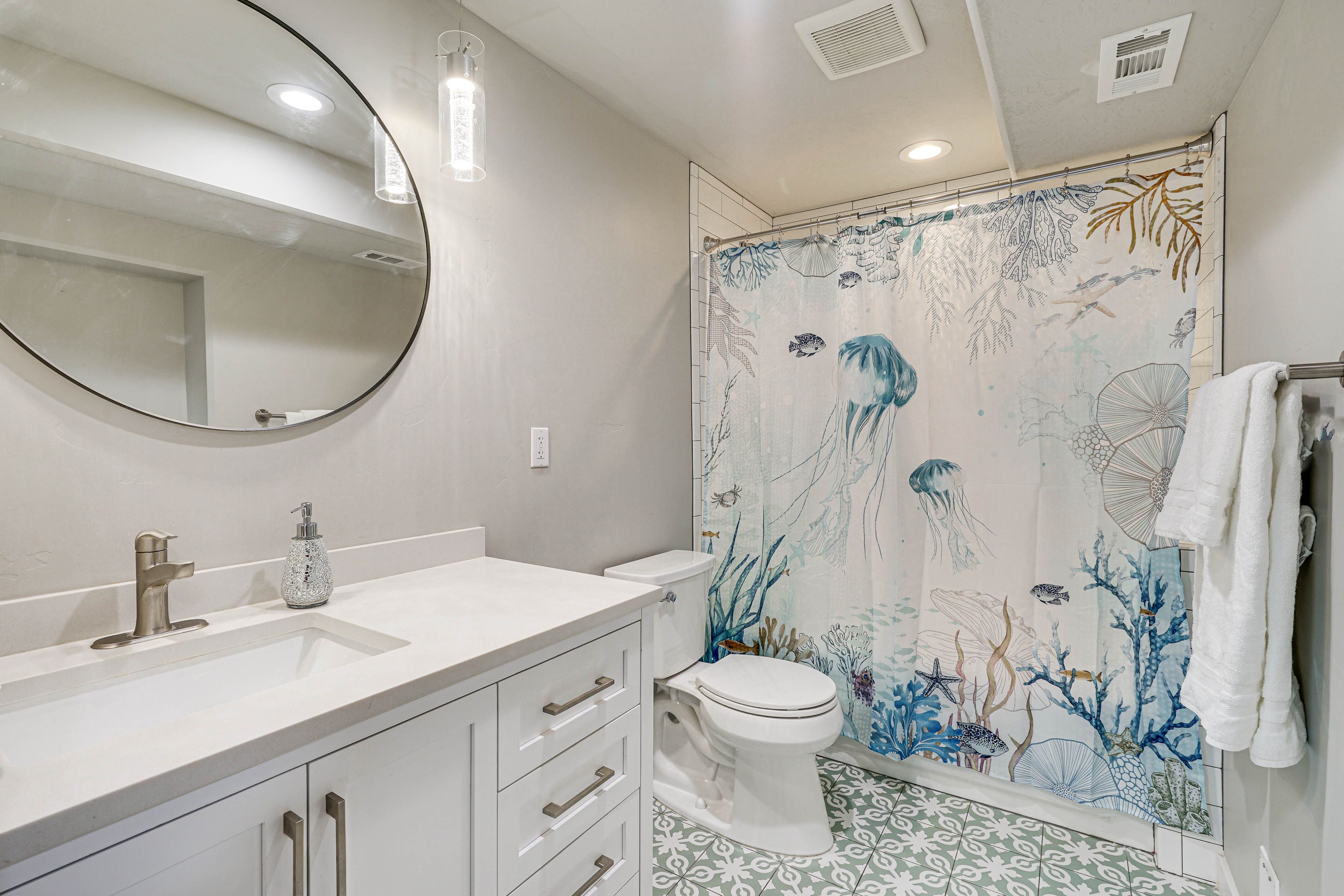 En-Suite Bathroom | Towels Provided | Complimentary Toiletries