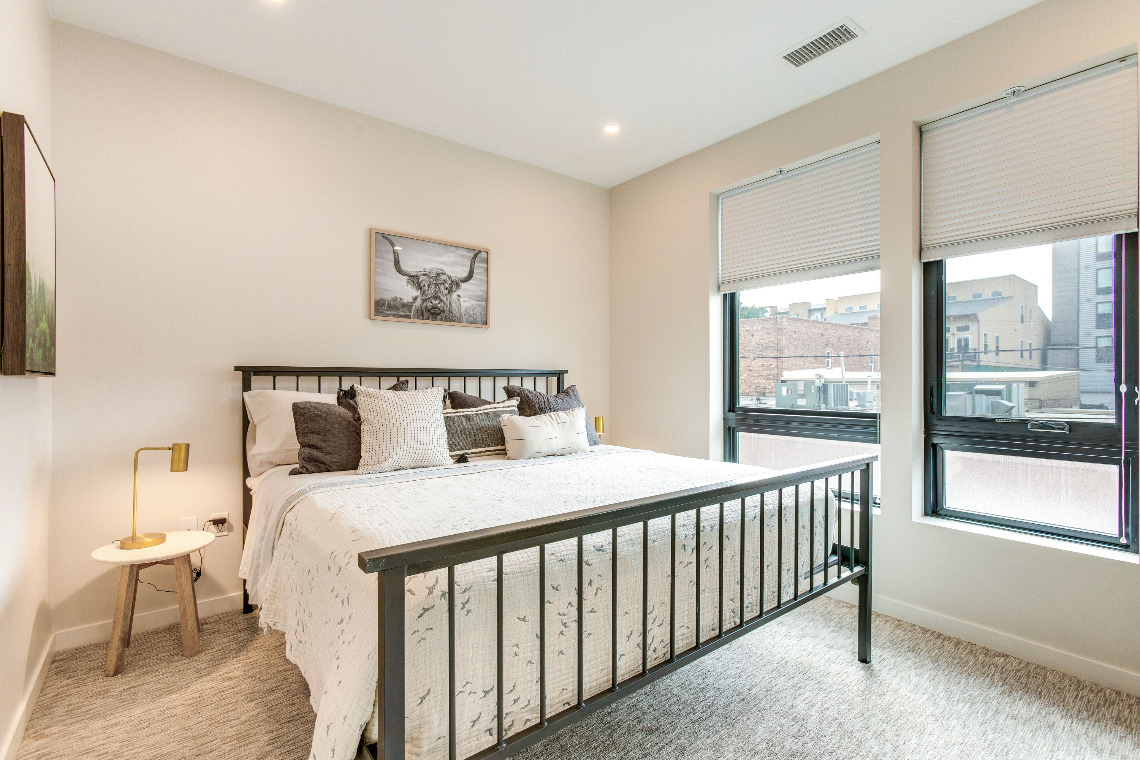 Bedroom | King Bed