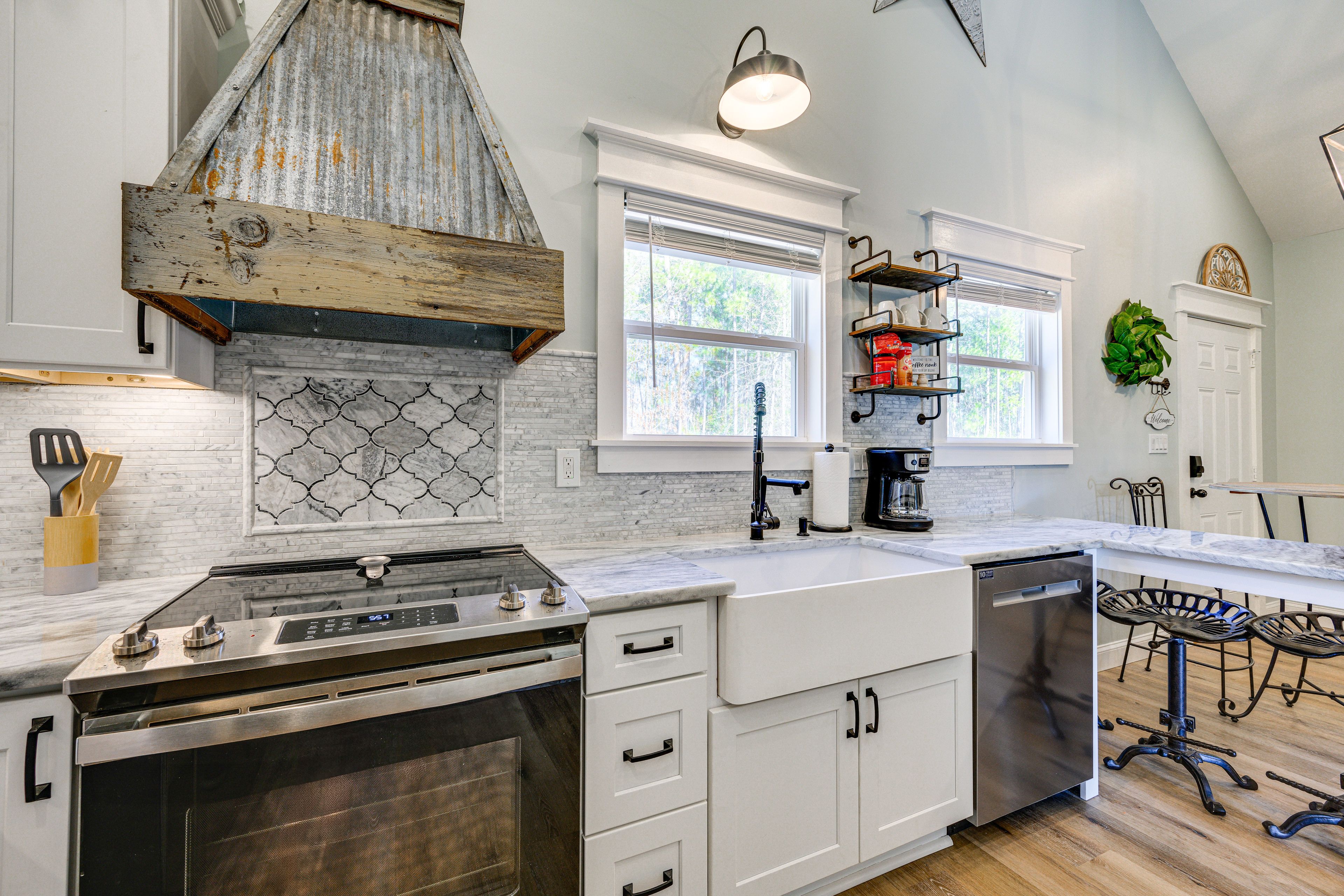 Kitchen | Drip Coffee Maker | Dishwasher | Cooking Basics | Bar Seating