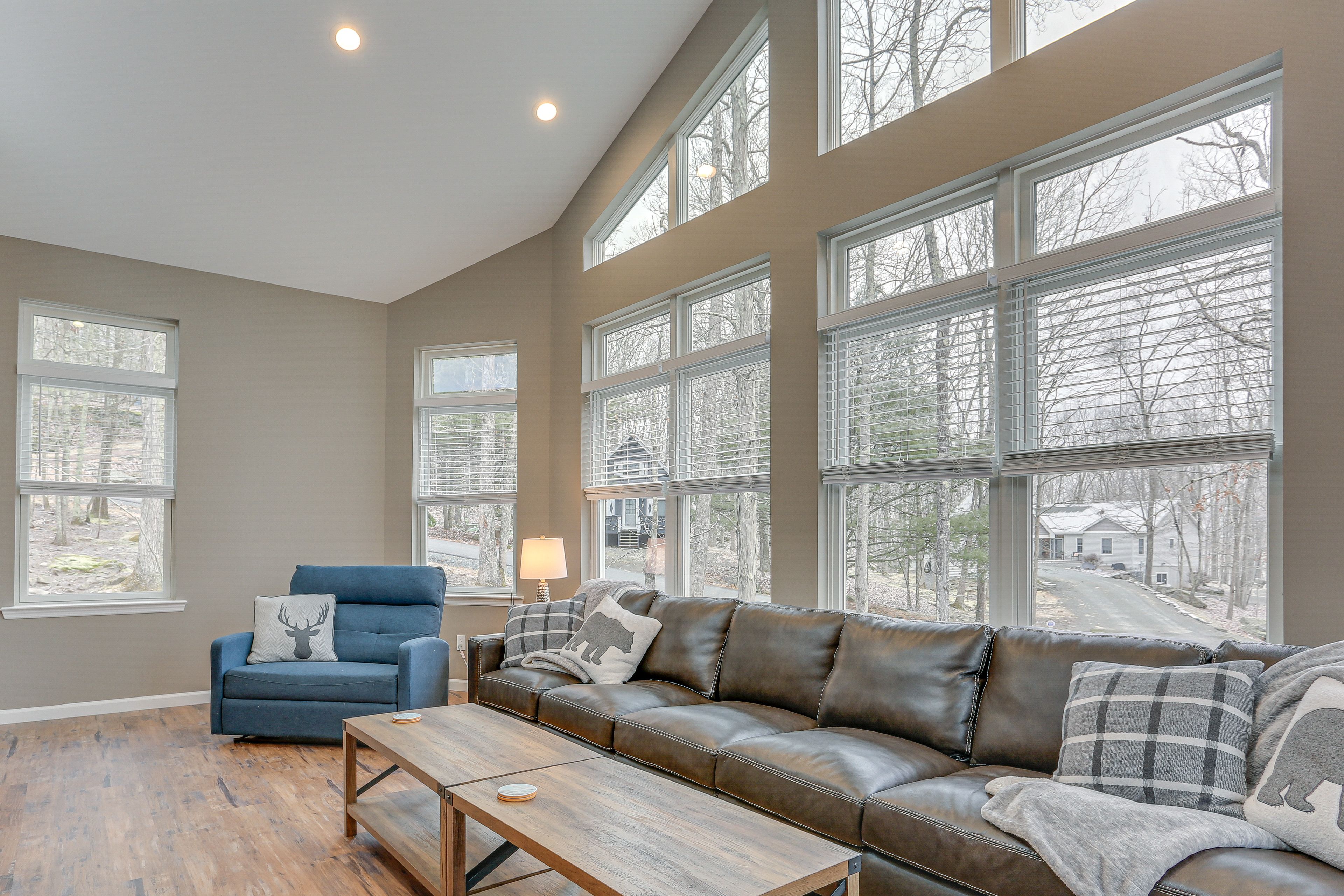 Living Area | 2 Queen Sleeper Sofas | Smart TV | Fireplace