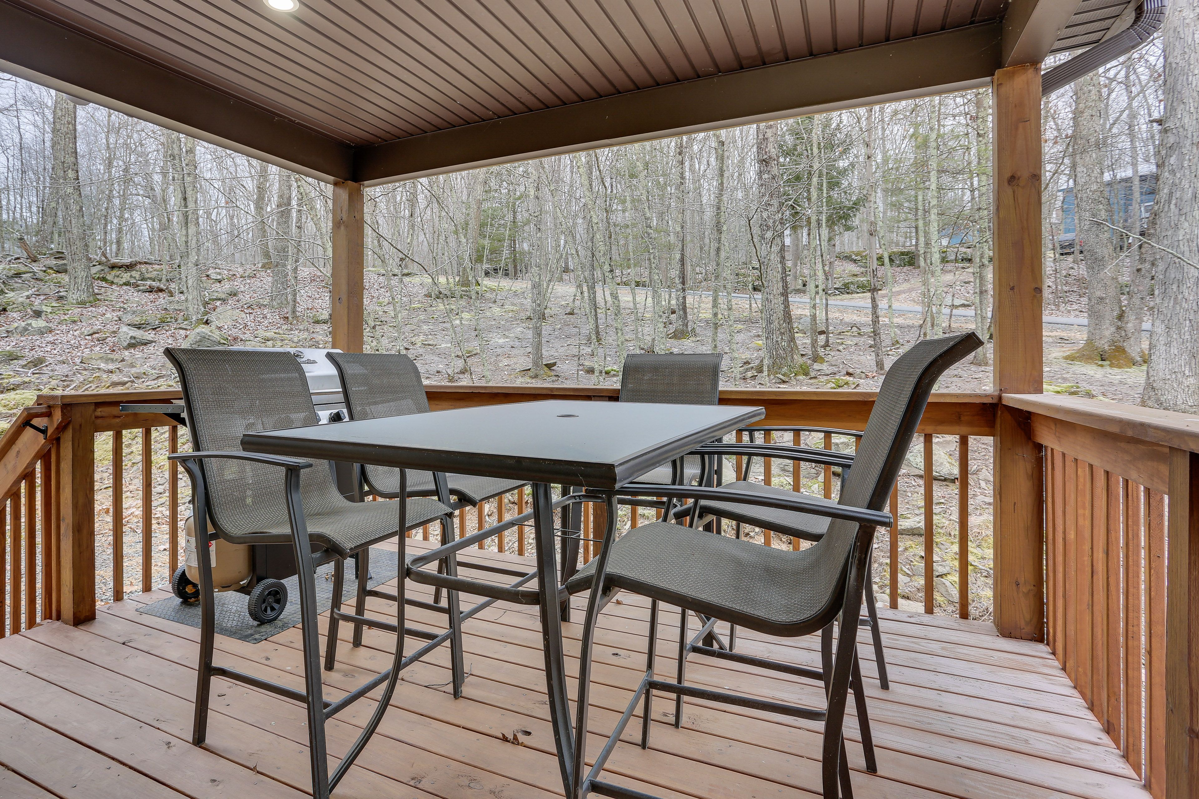 House Exterior | Furnished Deck | Dining Area | Gas Grill