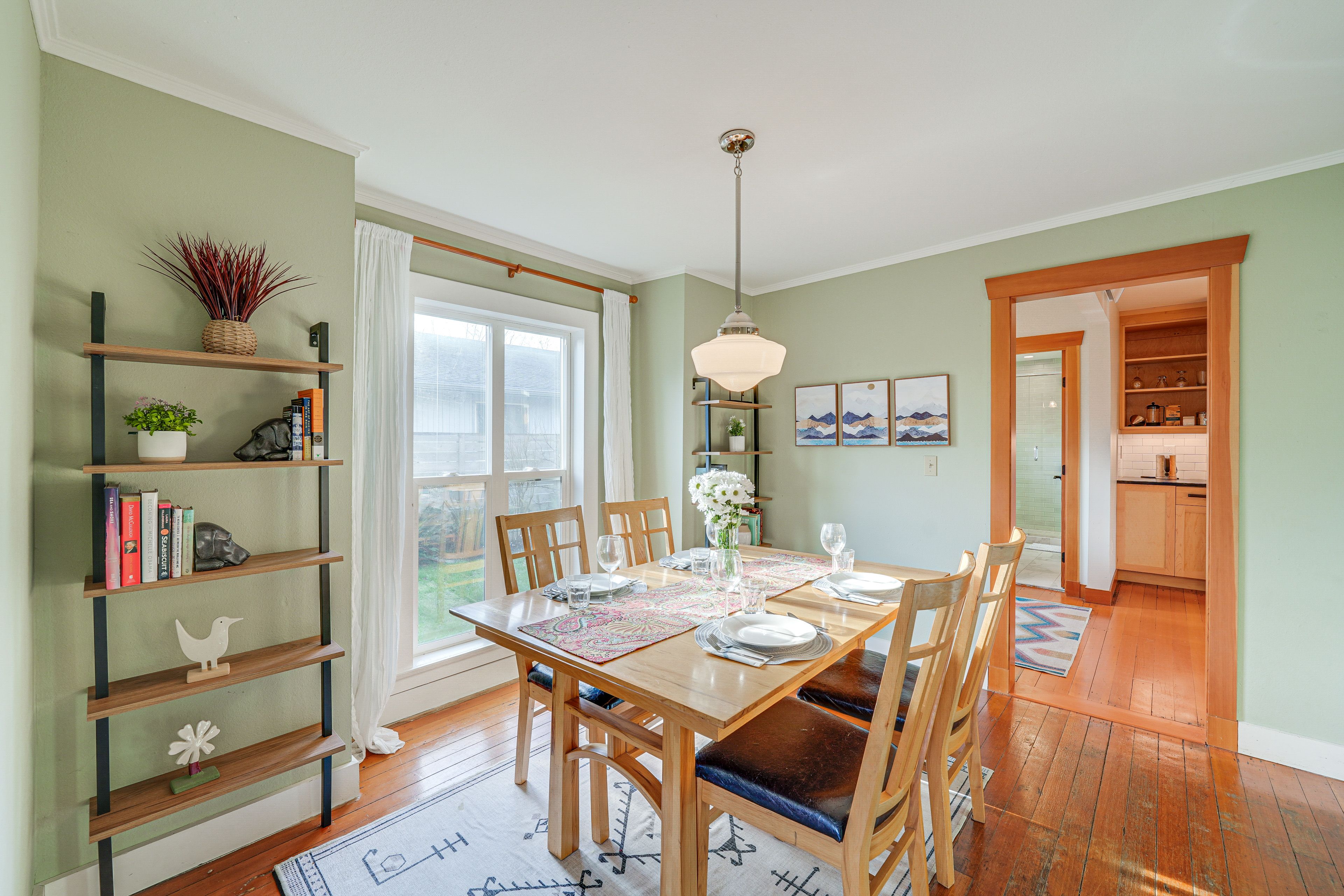 Dining Area | Dishware/Flatware Provided | Free WiFi | 1st Floor