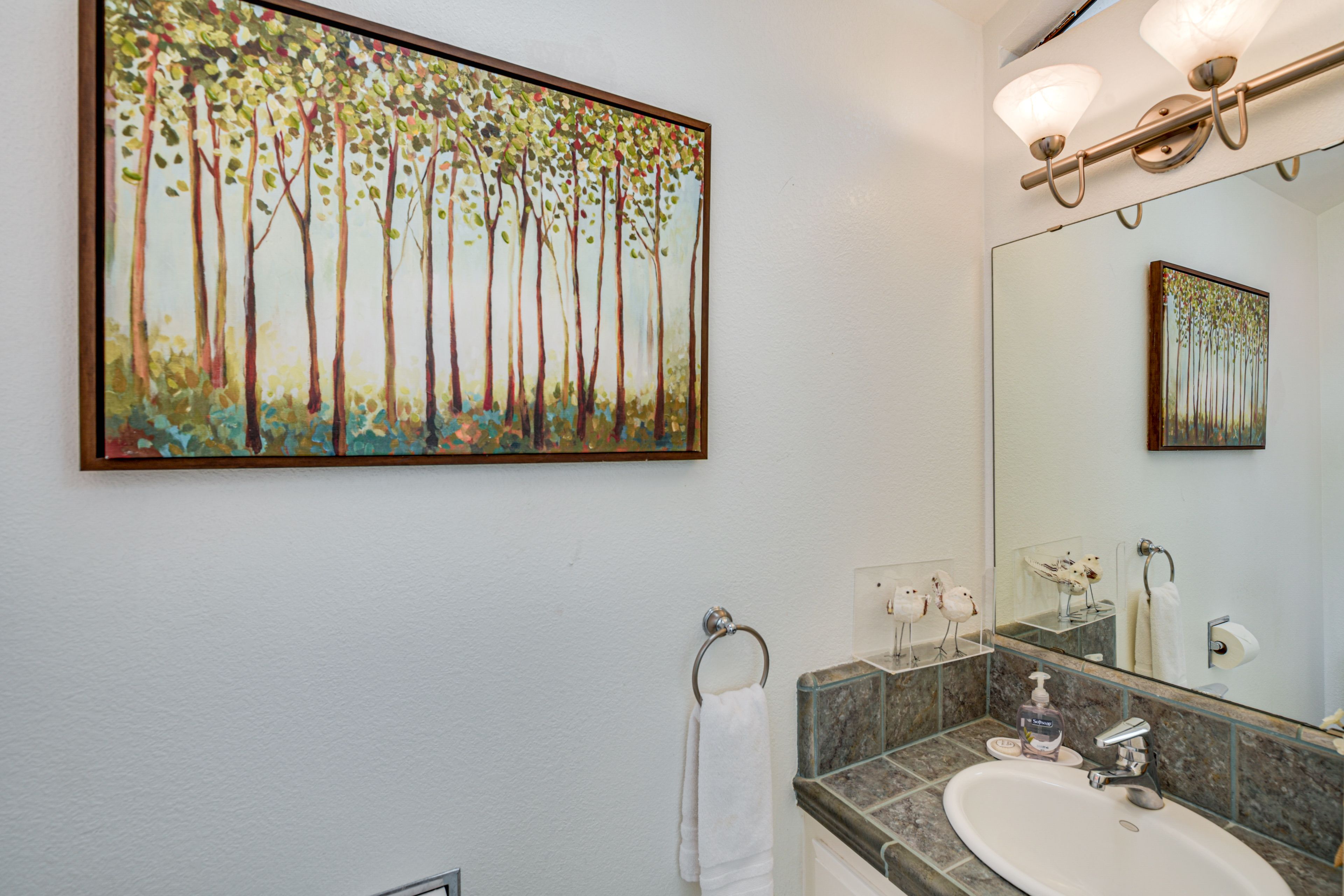Half Bathroom | 1st Floor
