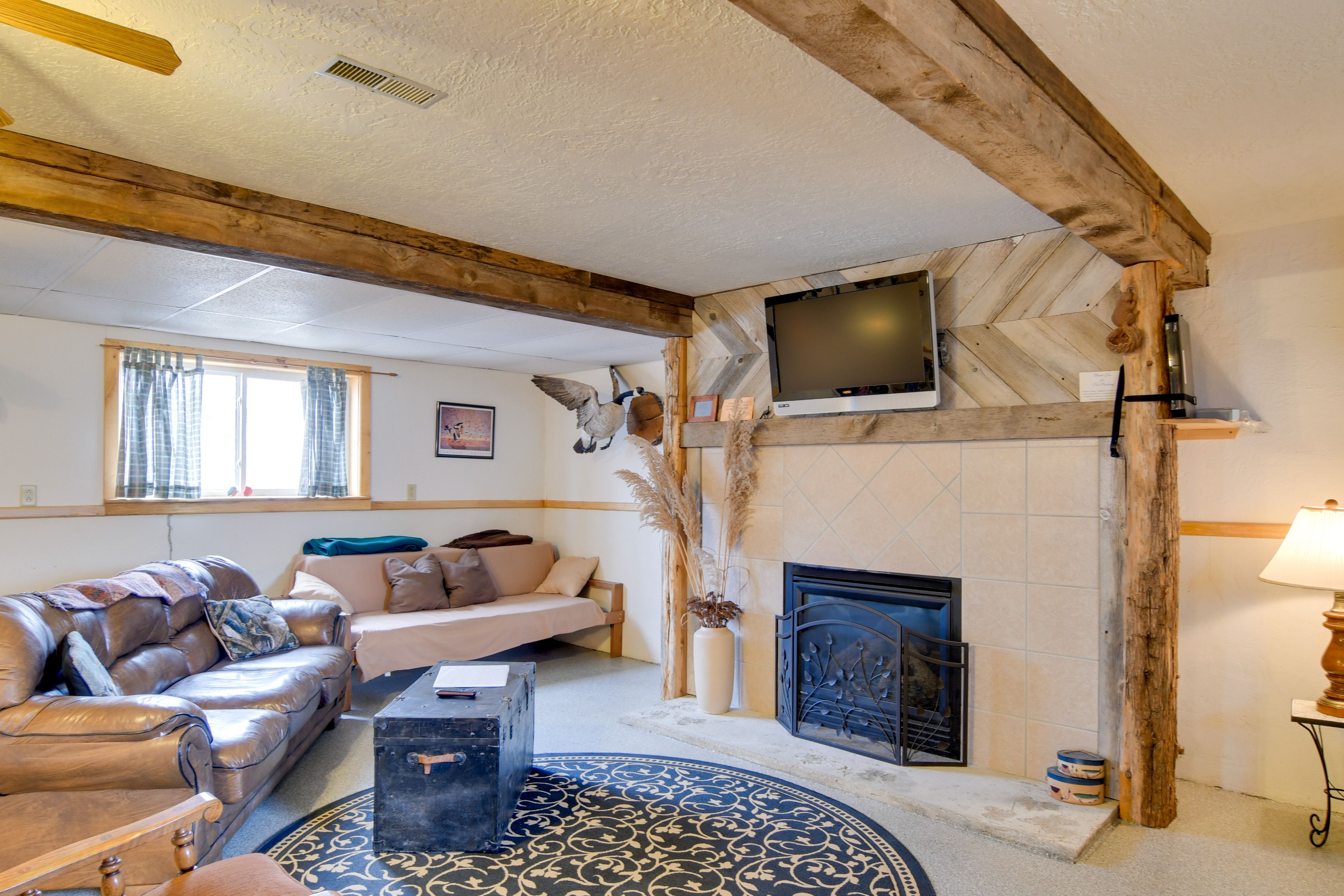 Den | 1st Floor | Full Futon | Satellite TV | Gas Fireplace