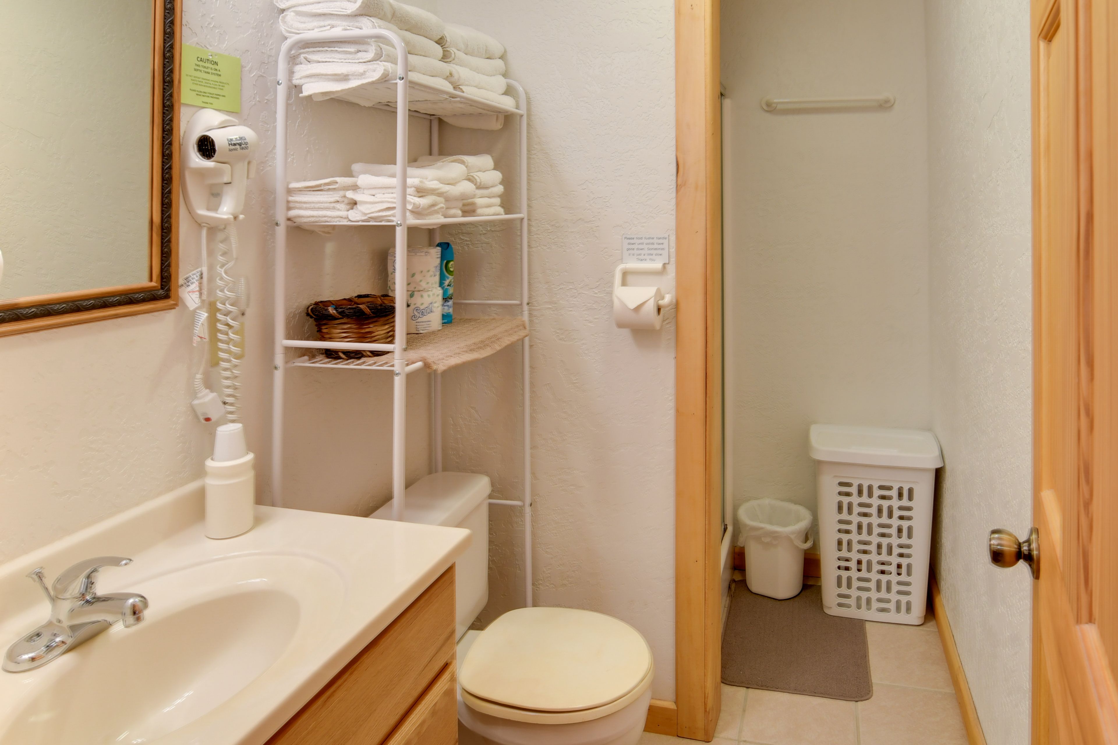 En-Suite Bathroom | 2nd Floor