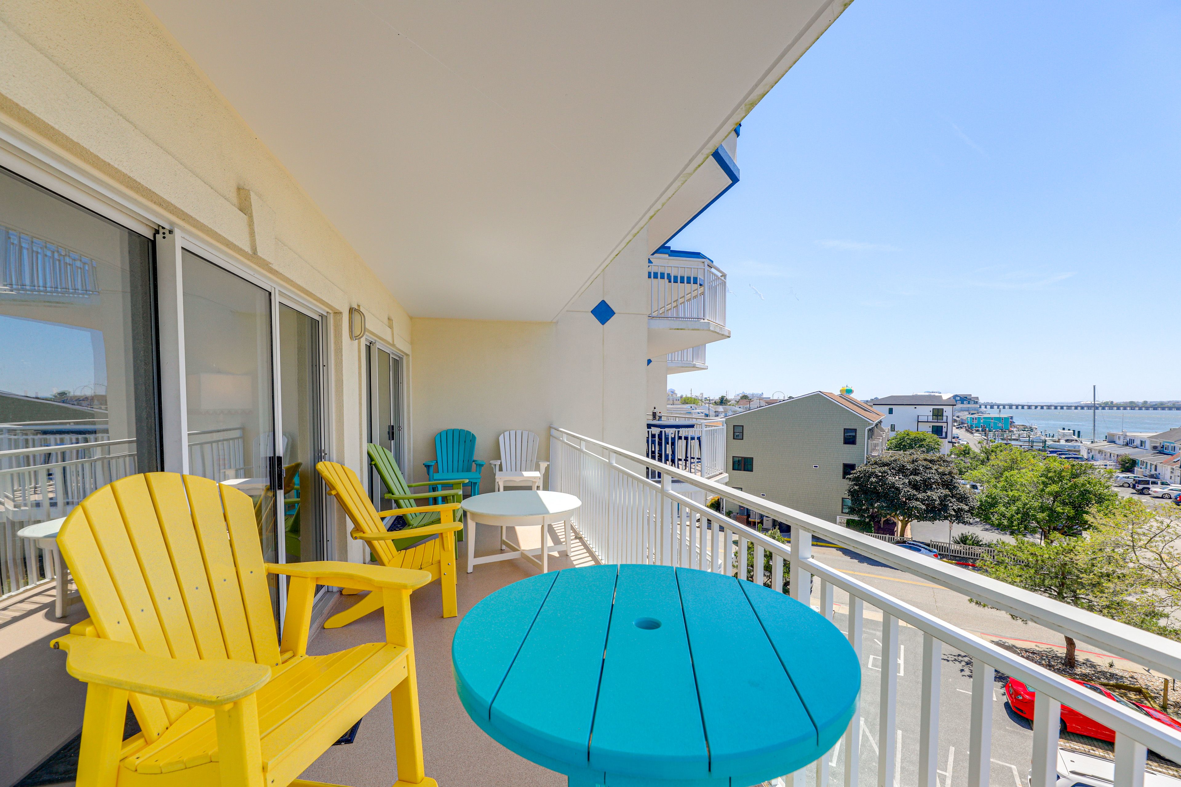 Private Balcony | Bay Views