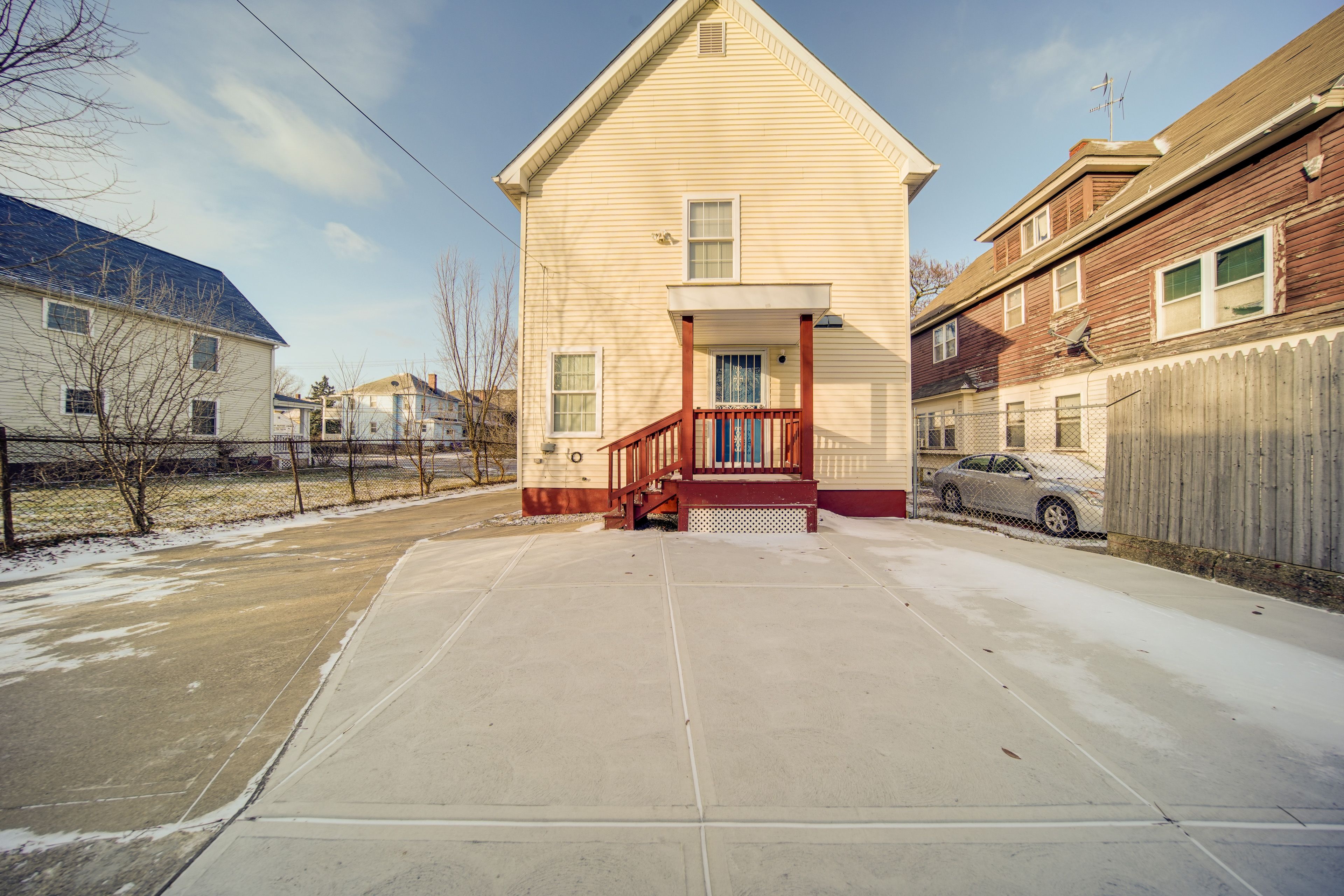Parking | Garage (2 Vehicles) | Driveway (2 Vehicles)