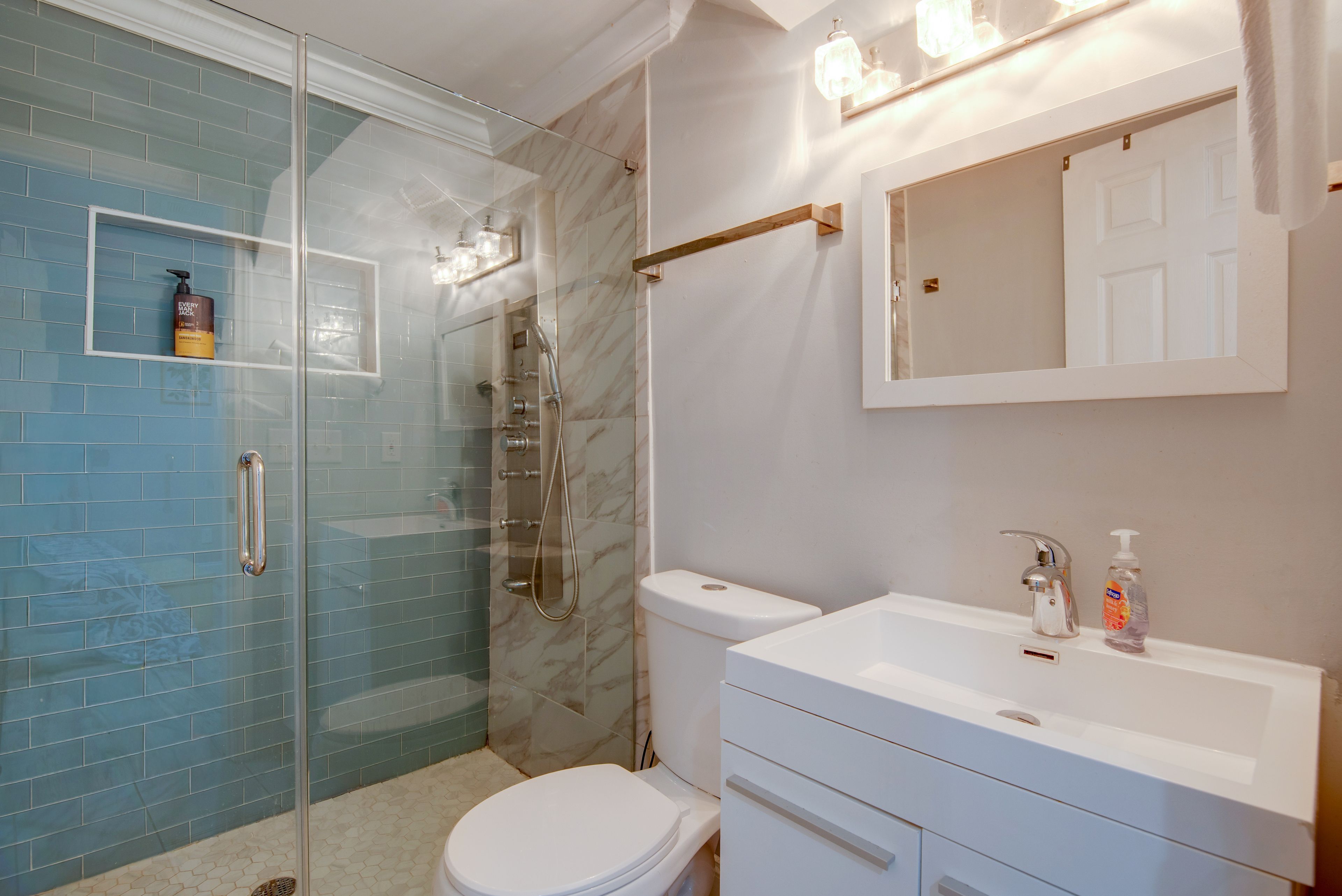 Full Bathroom | Lower Level