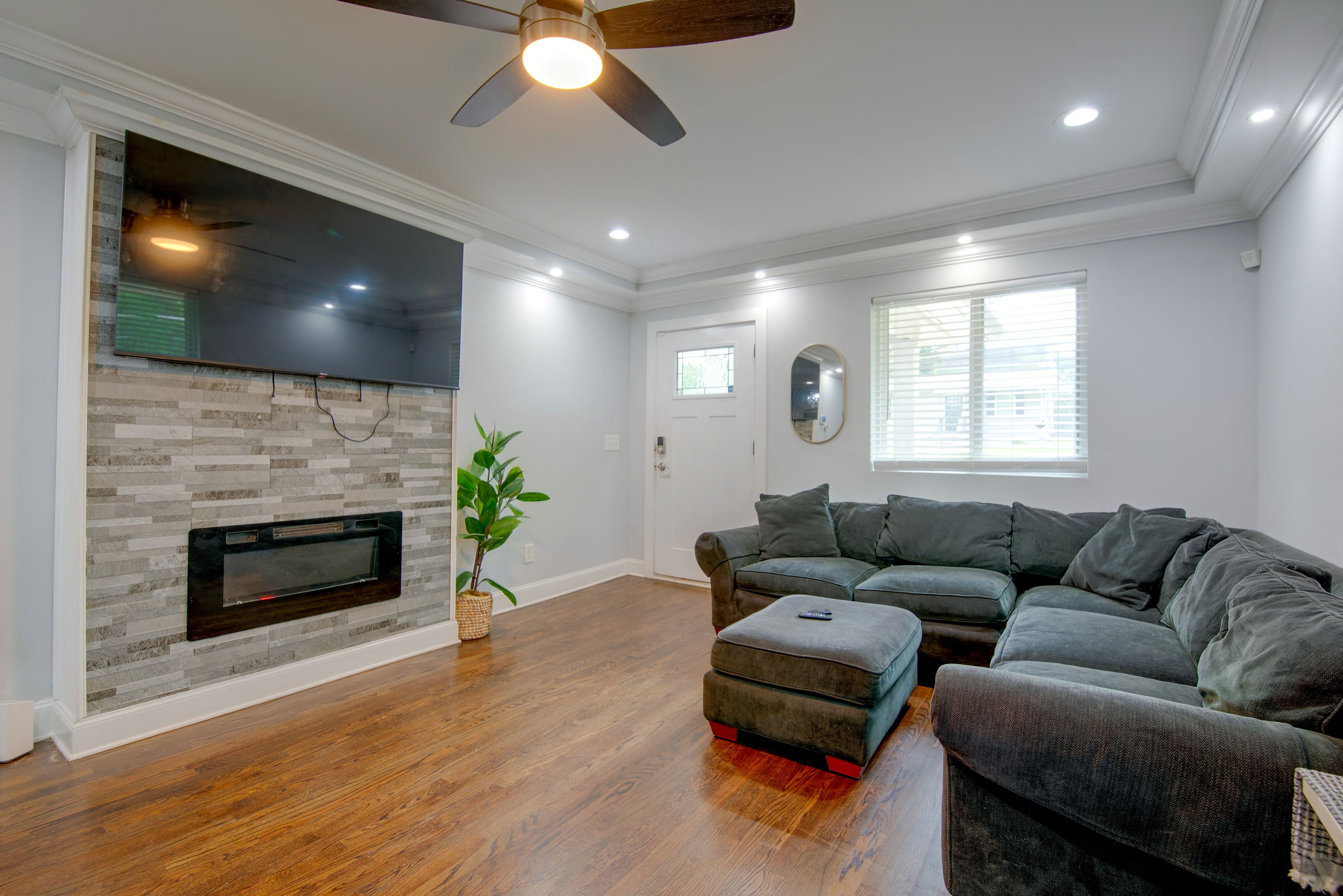 Living Room | Main Level