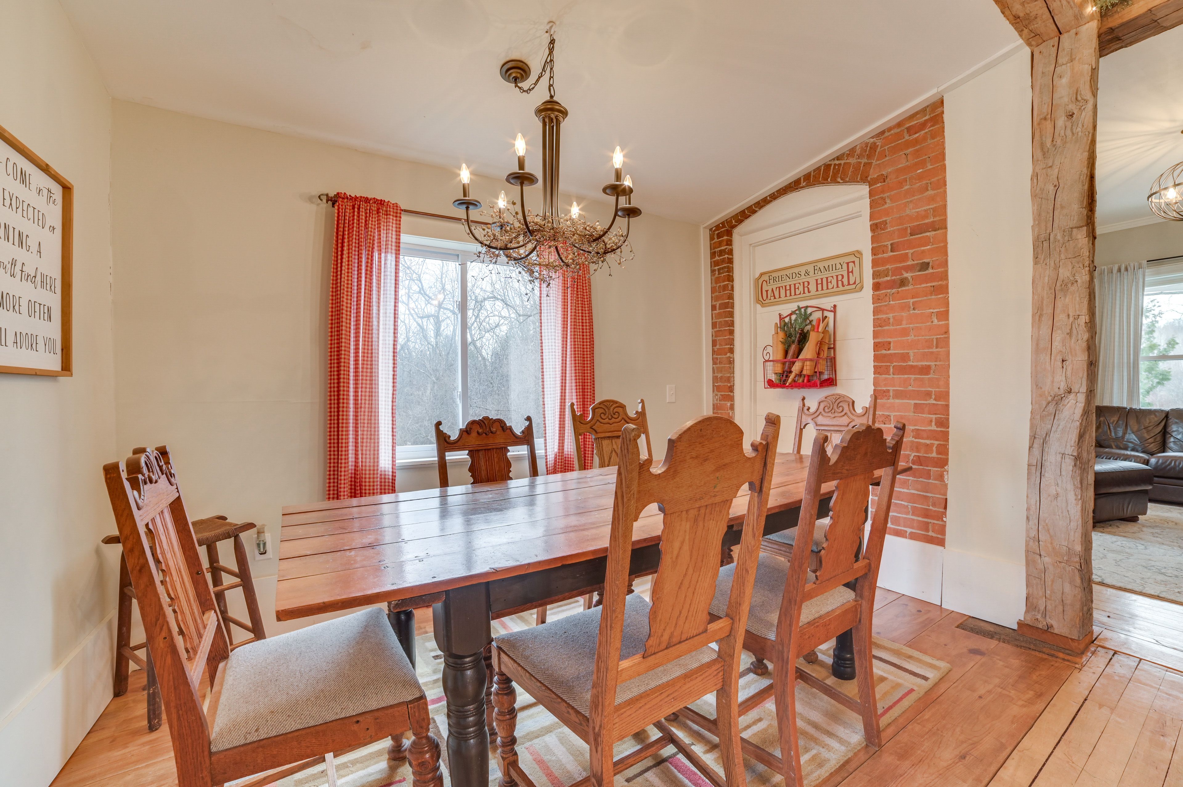 Dining Area | Dishware/Flatware | 1st Floor