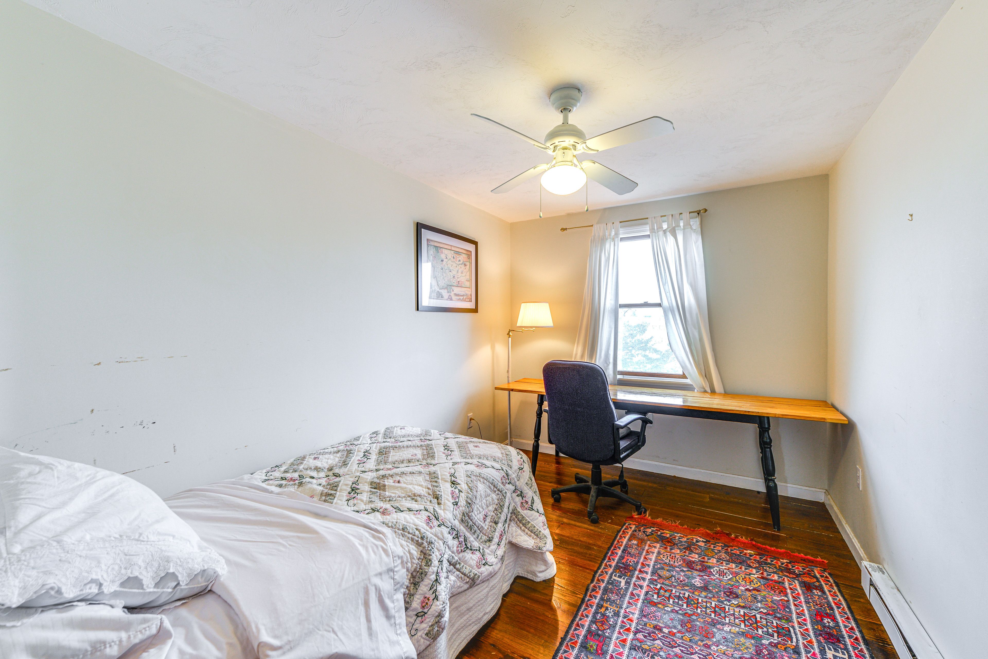 Bedroom 4 | Twin Bed | Workstation | 2nd Floor
