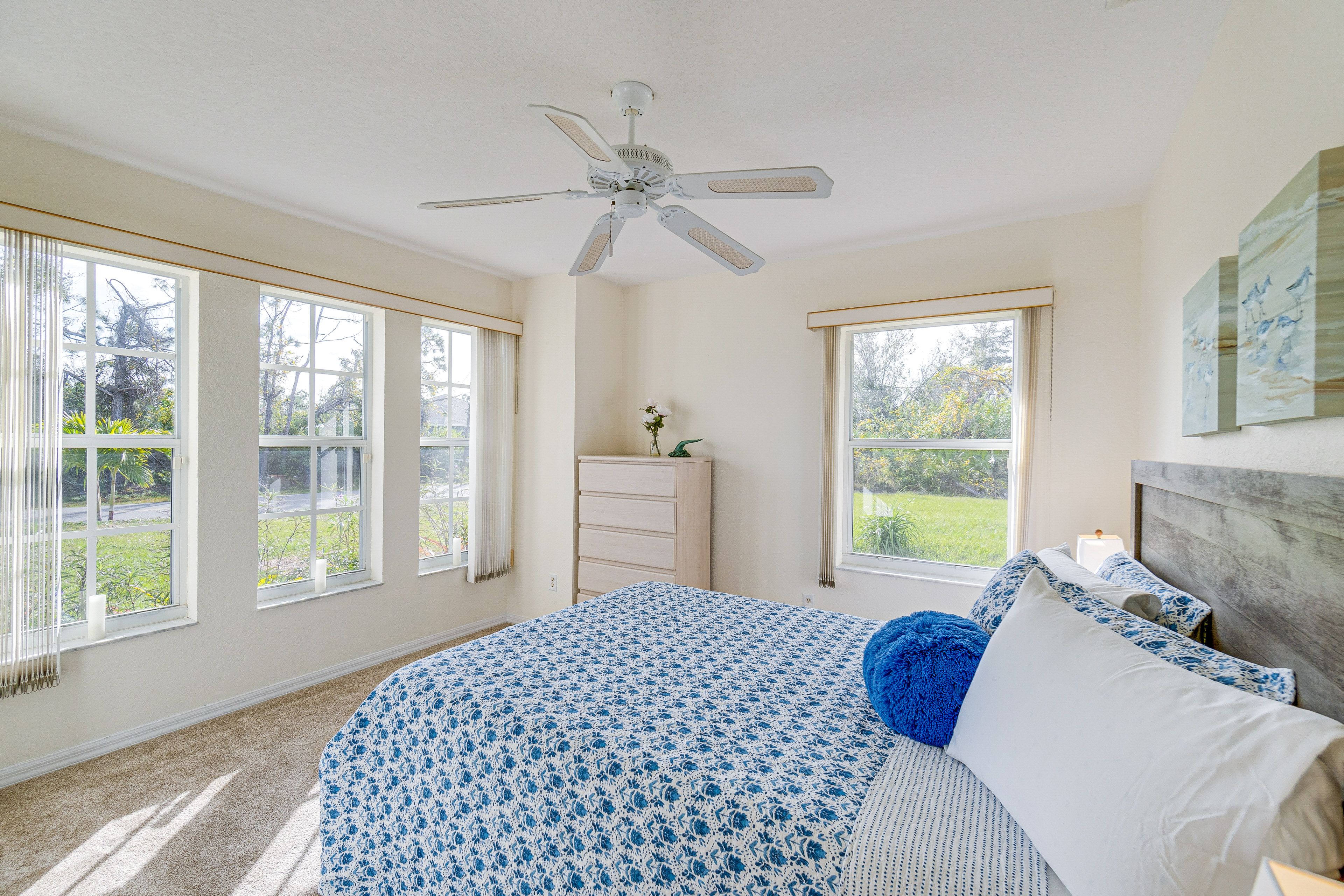 Bedroom 2 | King Bed