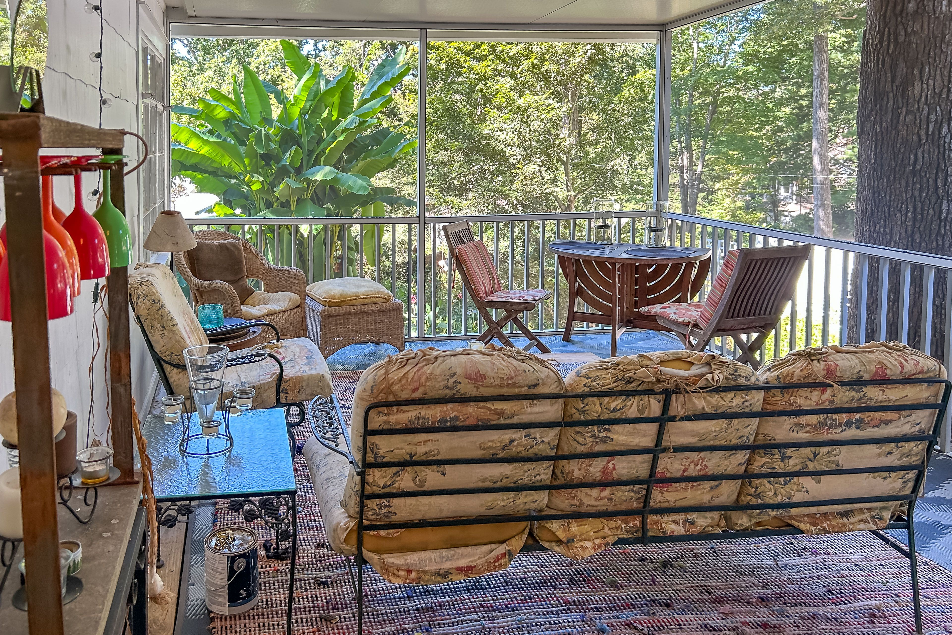 Screened-In Porch